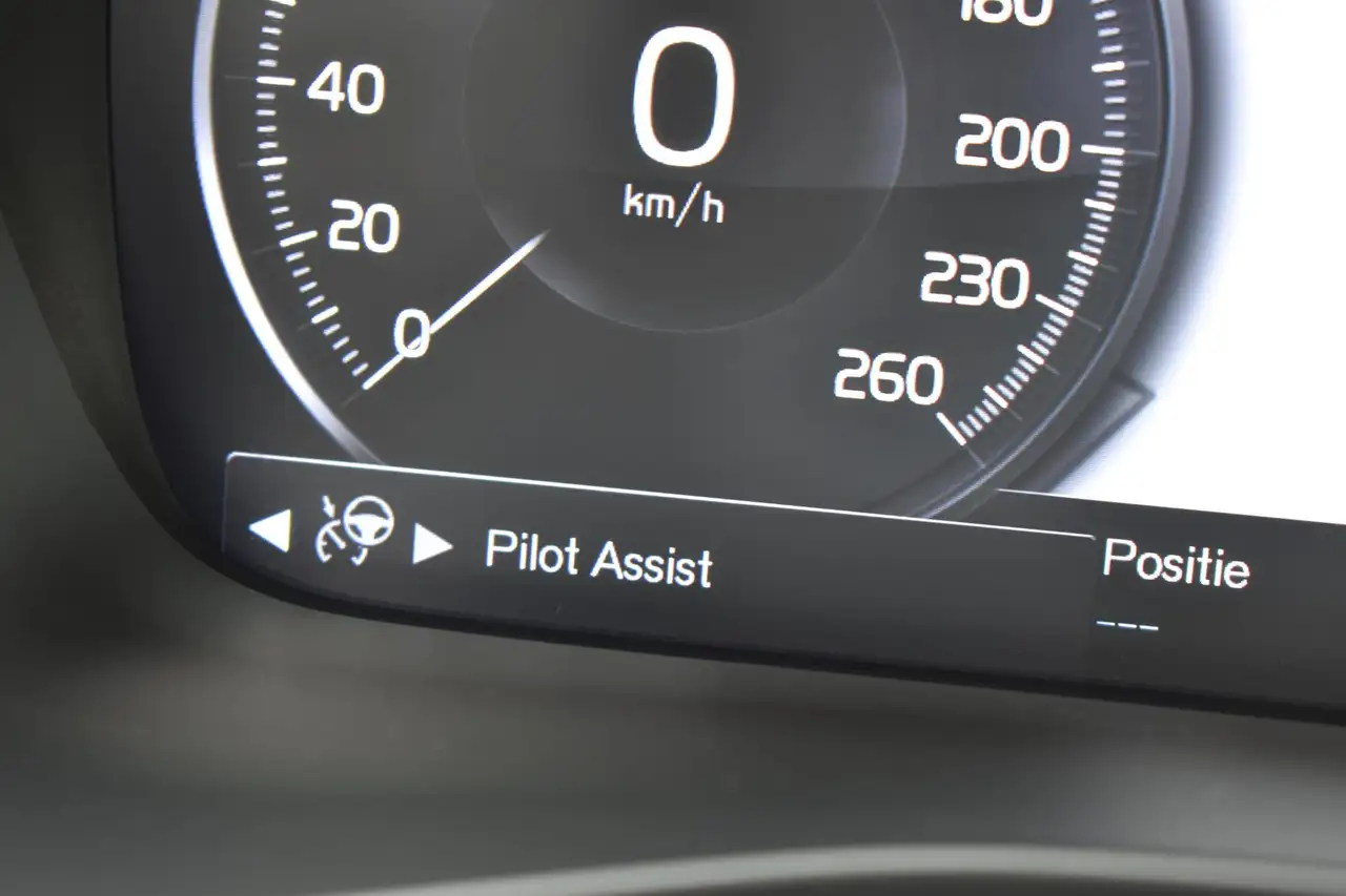 Volvo XC40 T5 262PK Recharge Inscription / Adaptive Cruise Co, миниатюра 17