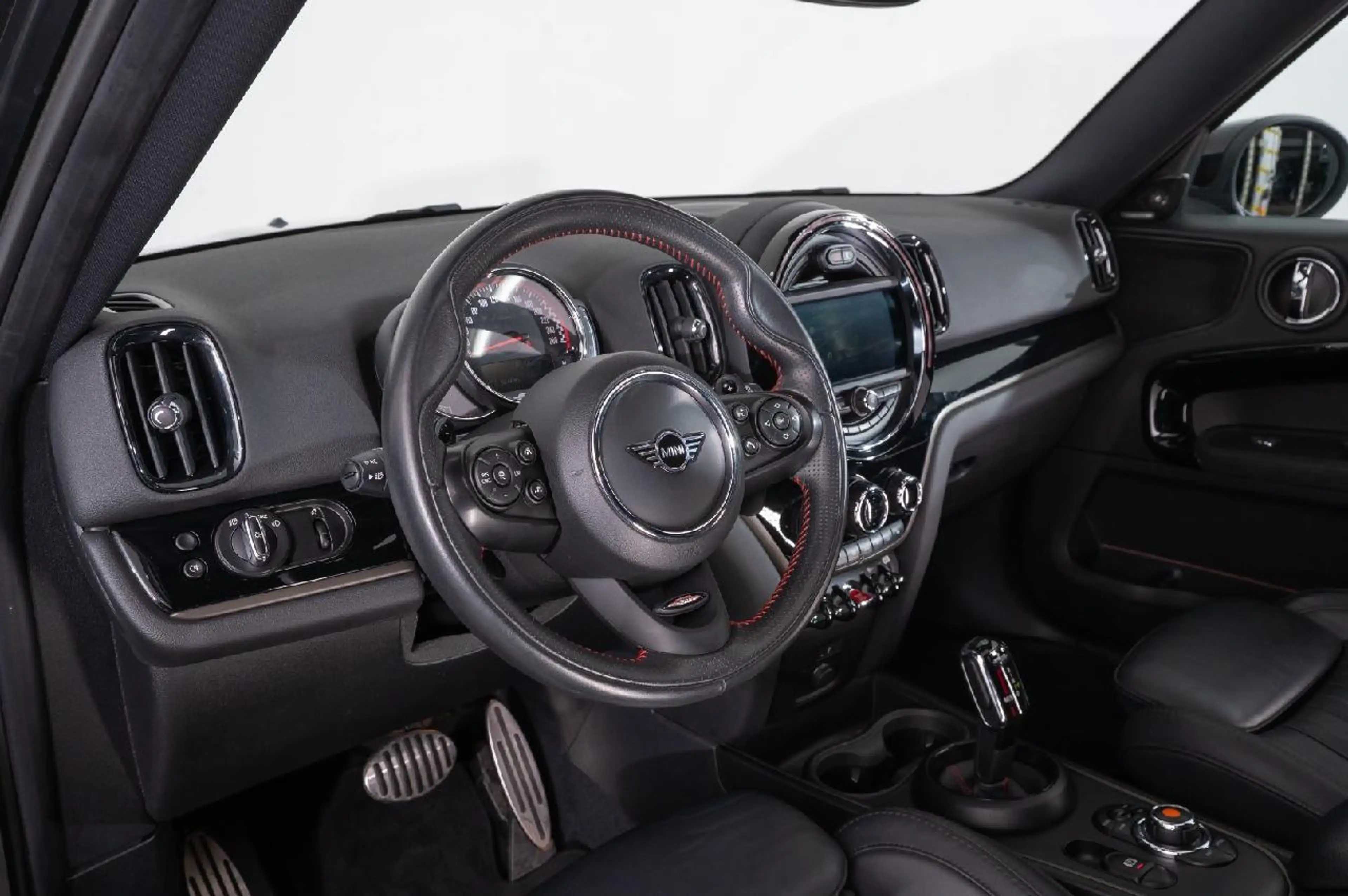 MINI John Cooper Works Countryman John Cooper Works All4 — photo 11