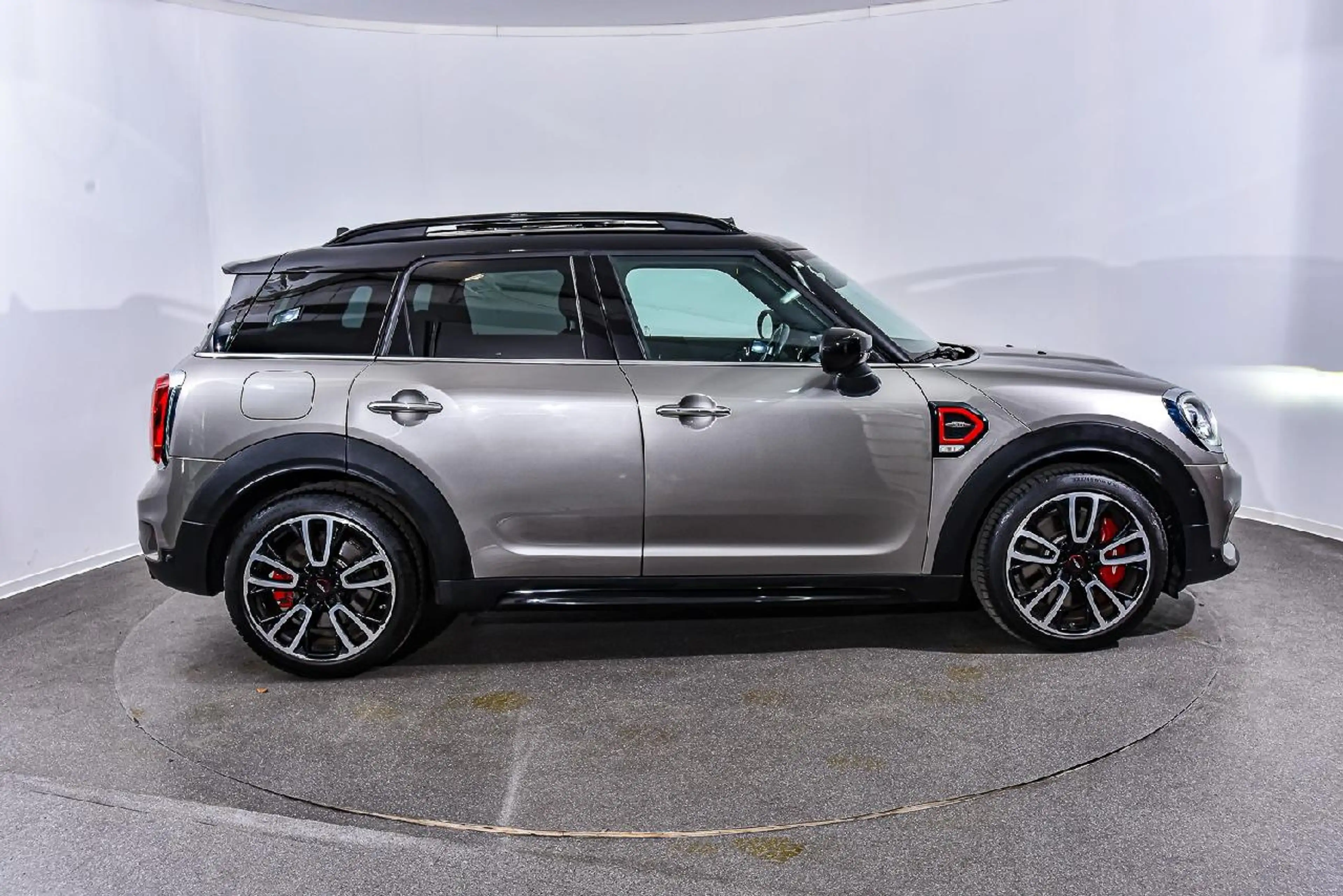 MINI John Cooper Works Countryman John Cooper Works All4 — photo 4