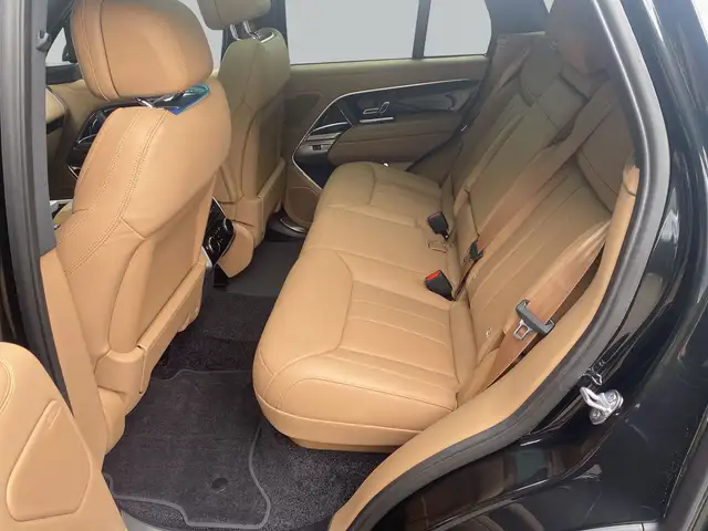 Land Rover Range Rover view 10