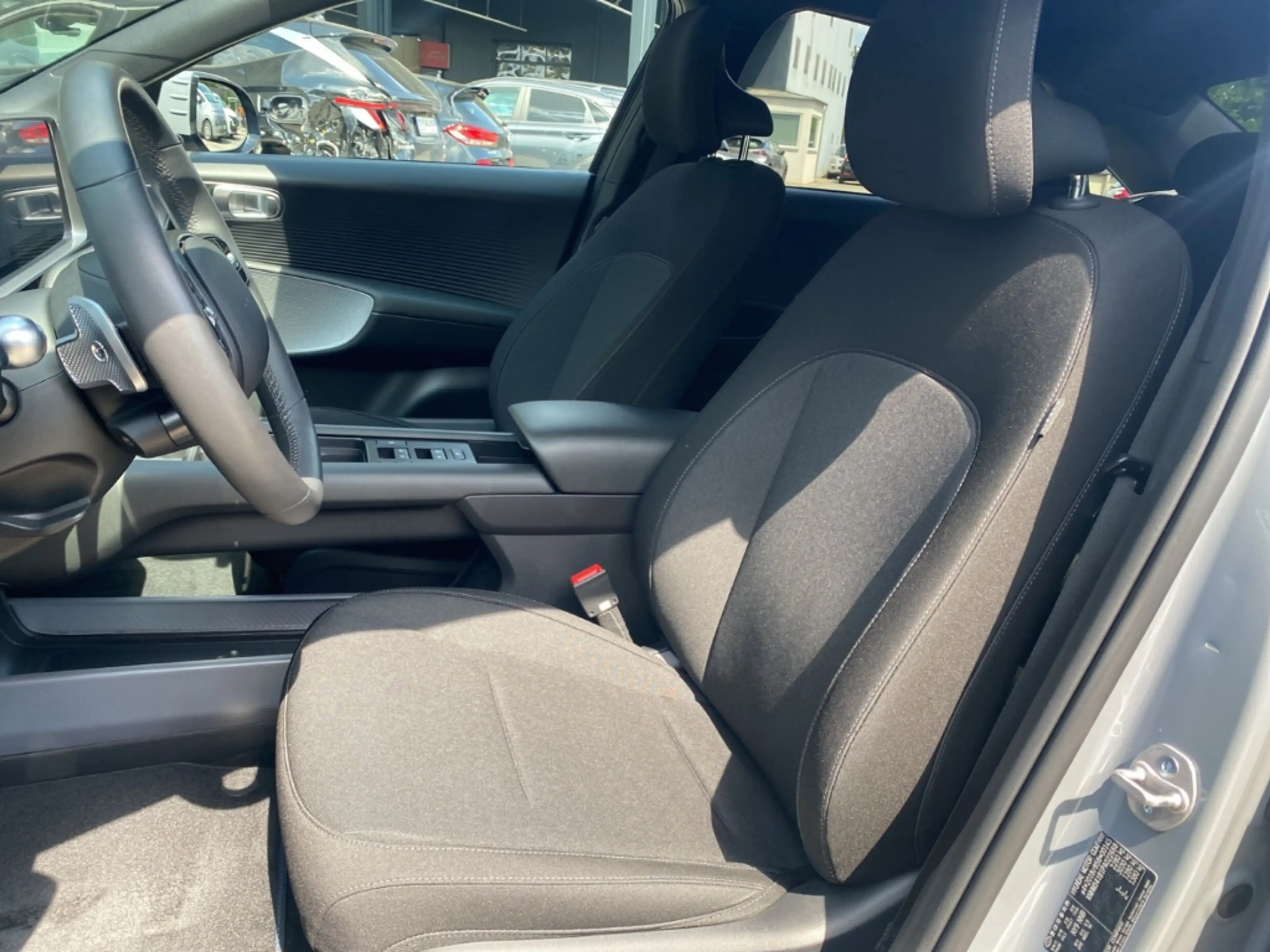 Hyundai IONIQ 6 53 kWh Techniq V2L HUD AC/A ACC SHZ DAB Navi — photo 7