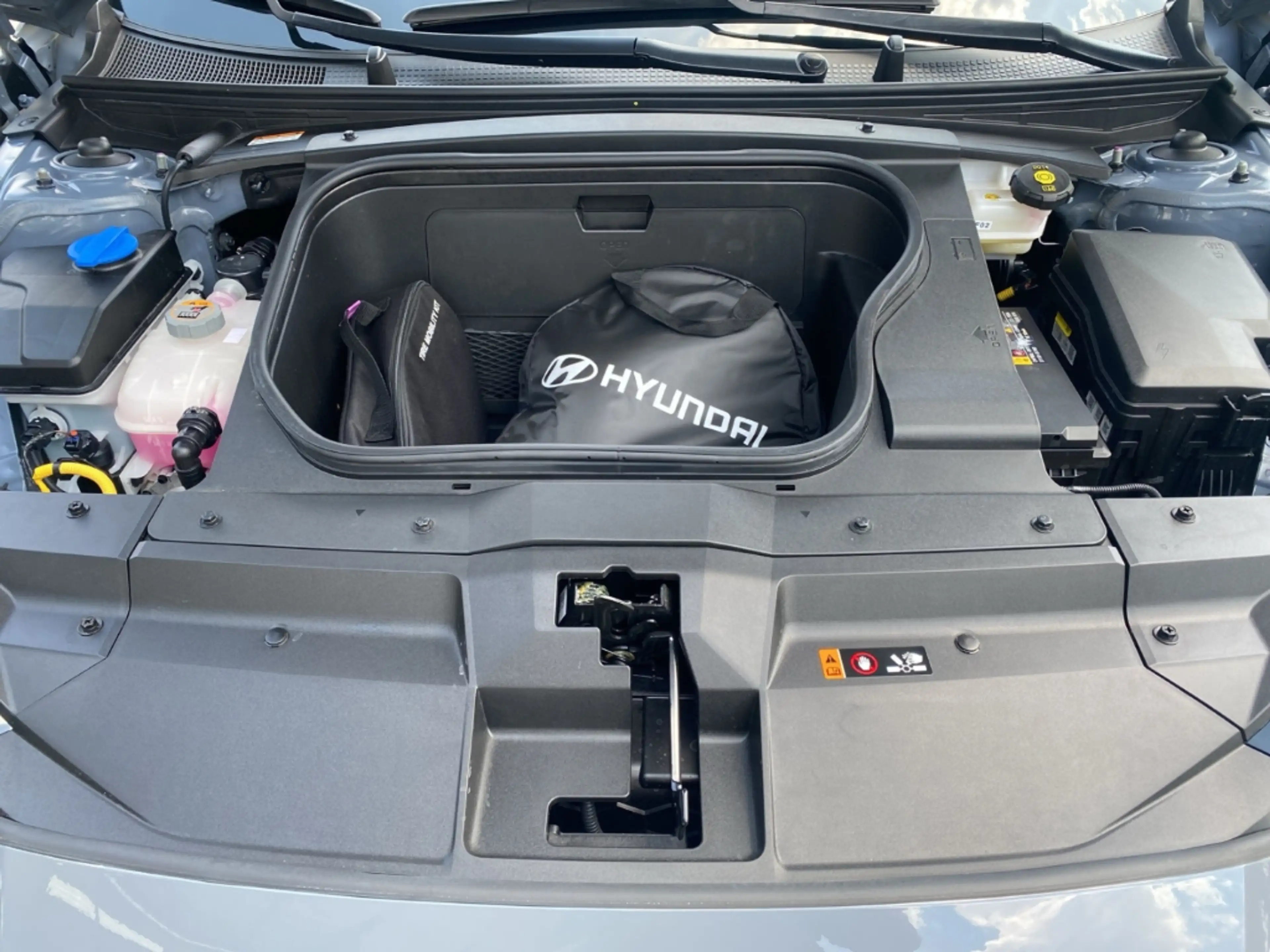 Hyundai IONIQ 6 53 kWh Techniq V2L HUD AC/A ACC SHZ DAB Navi — photo 6