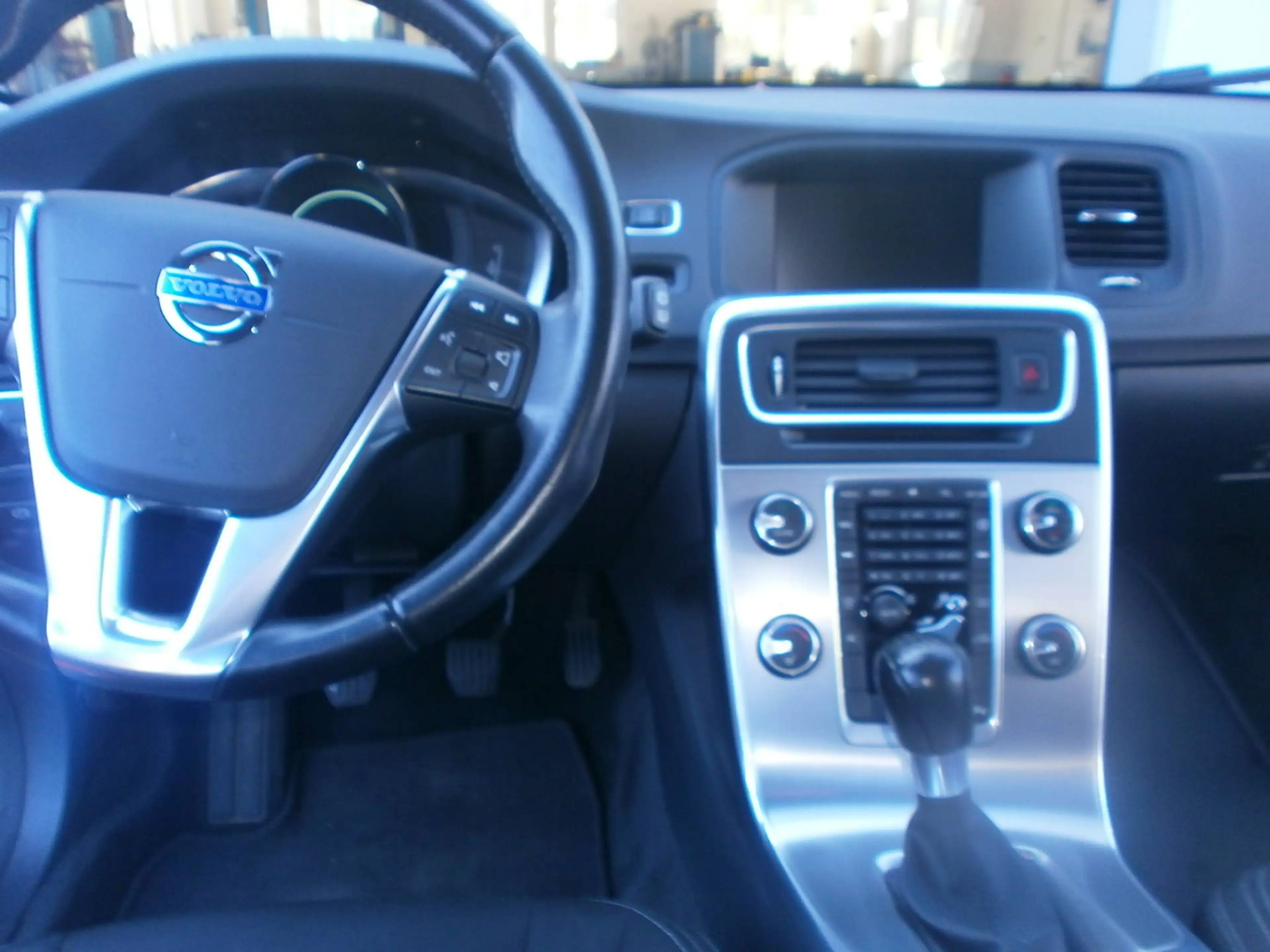 Volvo V60 Kinetic — photo 4