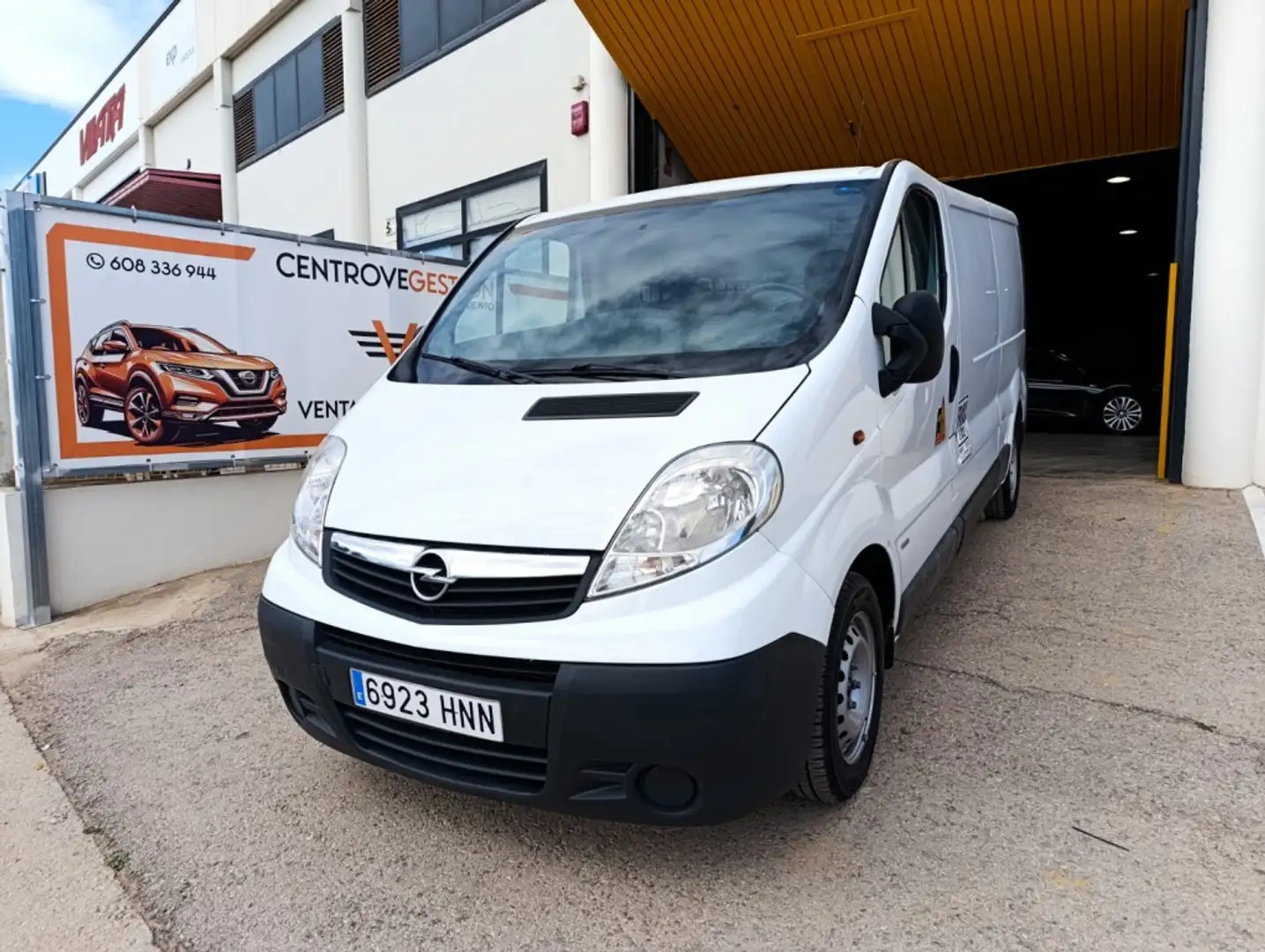 Opel Vivaro Fg. 2.0CDTi 29 L2H1 90 E5 Blanco - 2