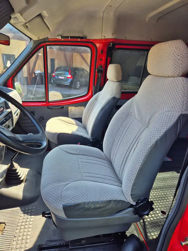 Ford Transit 100 L restauriert H-Zulassung, foto 11