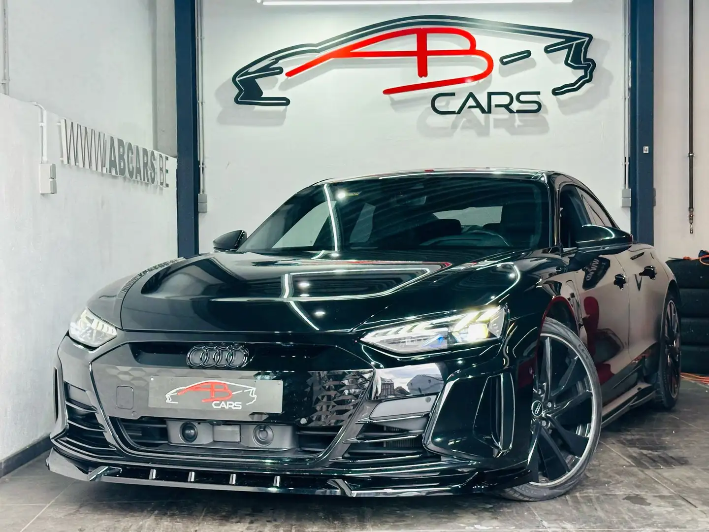 Audi e-tron GT 93.4 kWh 60 Quattro * FULL OPTIONS ** Black - 2
