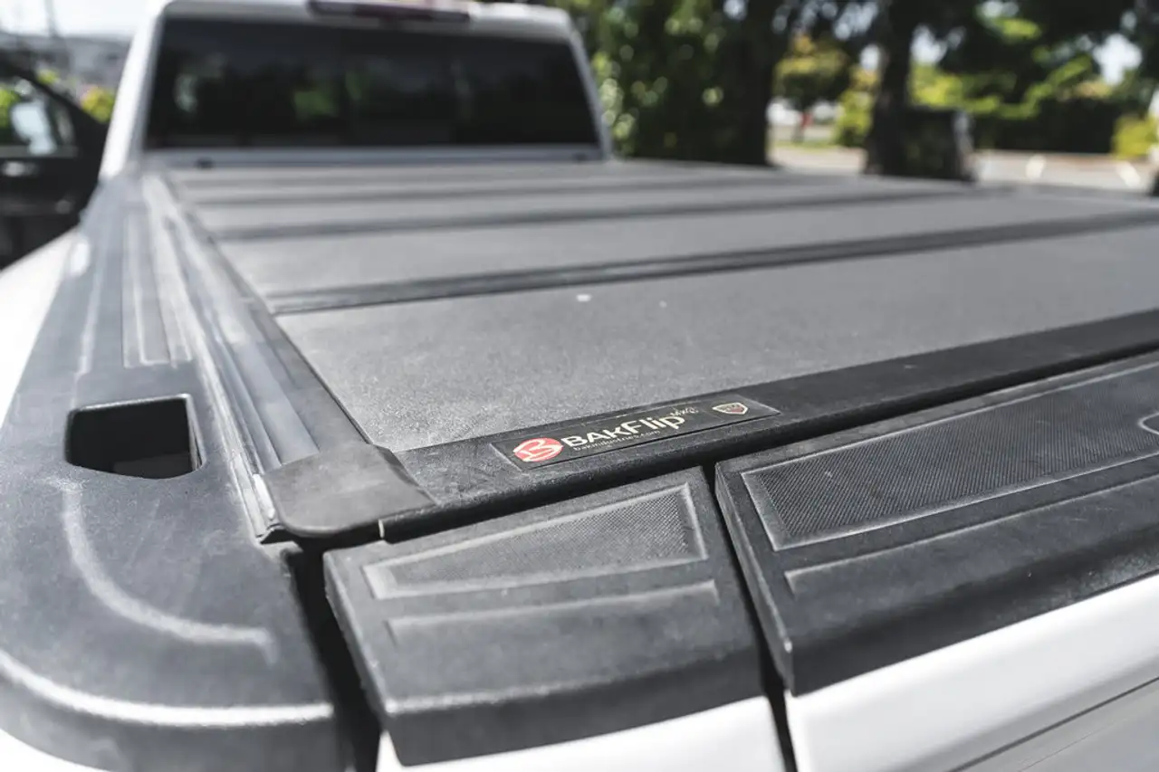 GMC Sierra 3500HD снимка GMC Sierra 3500HD
