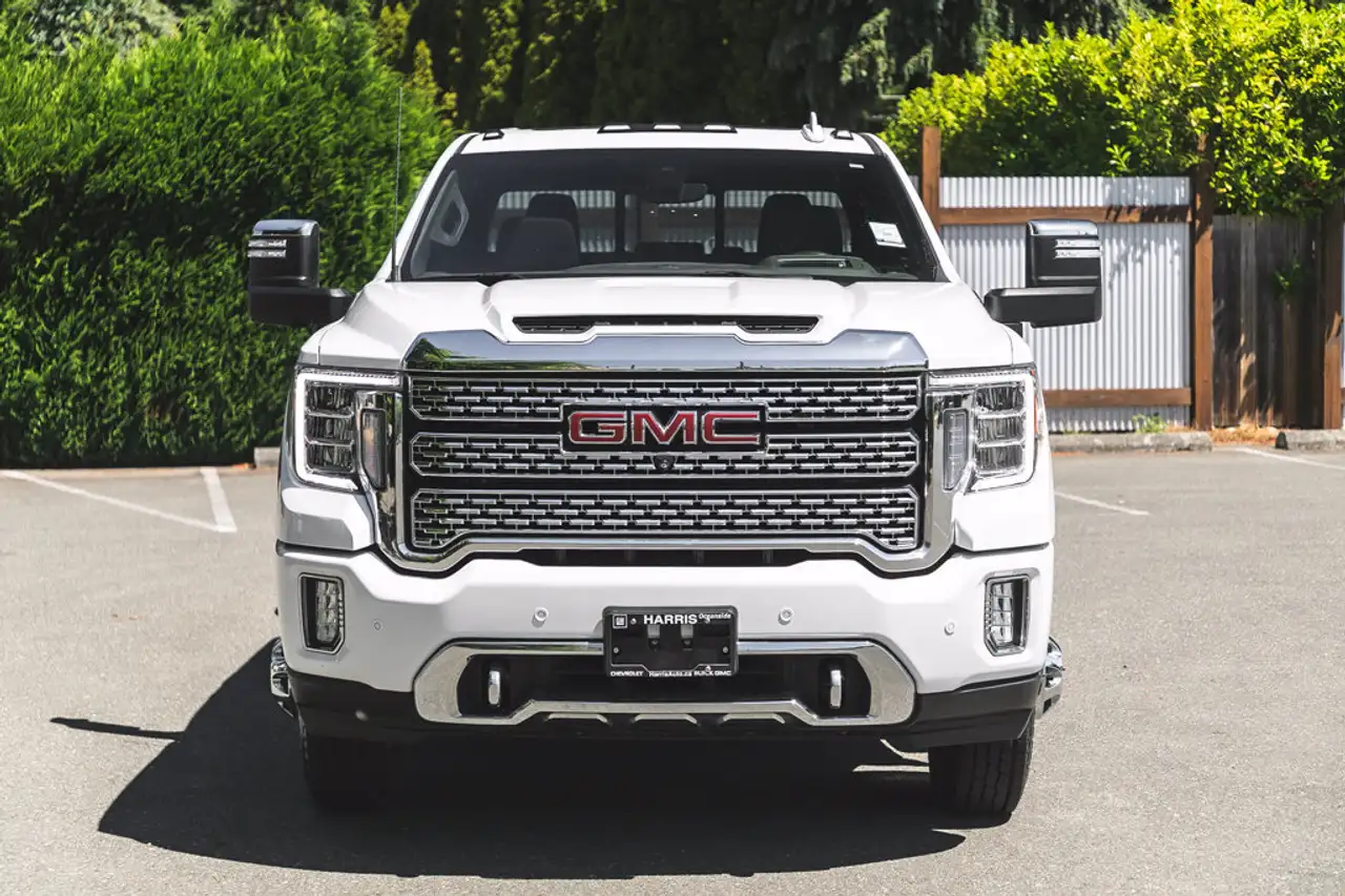 GMC Sierra 3500HD снимка GMC Sierra 3500HD
