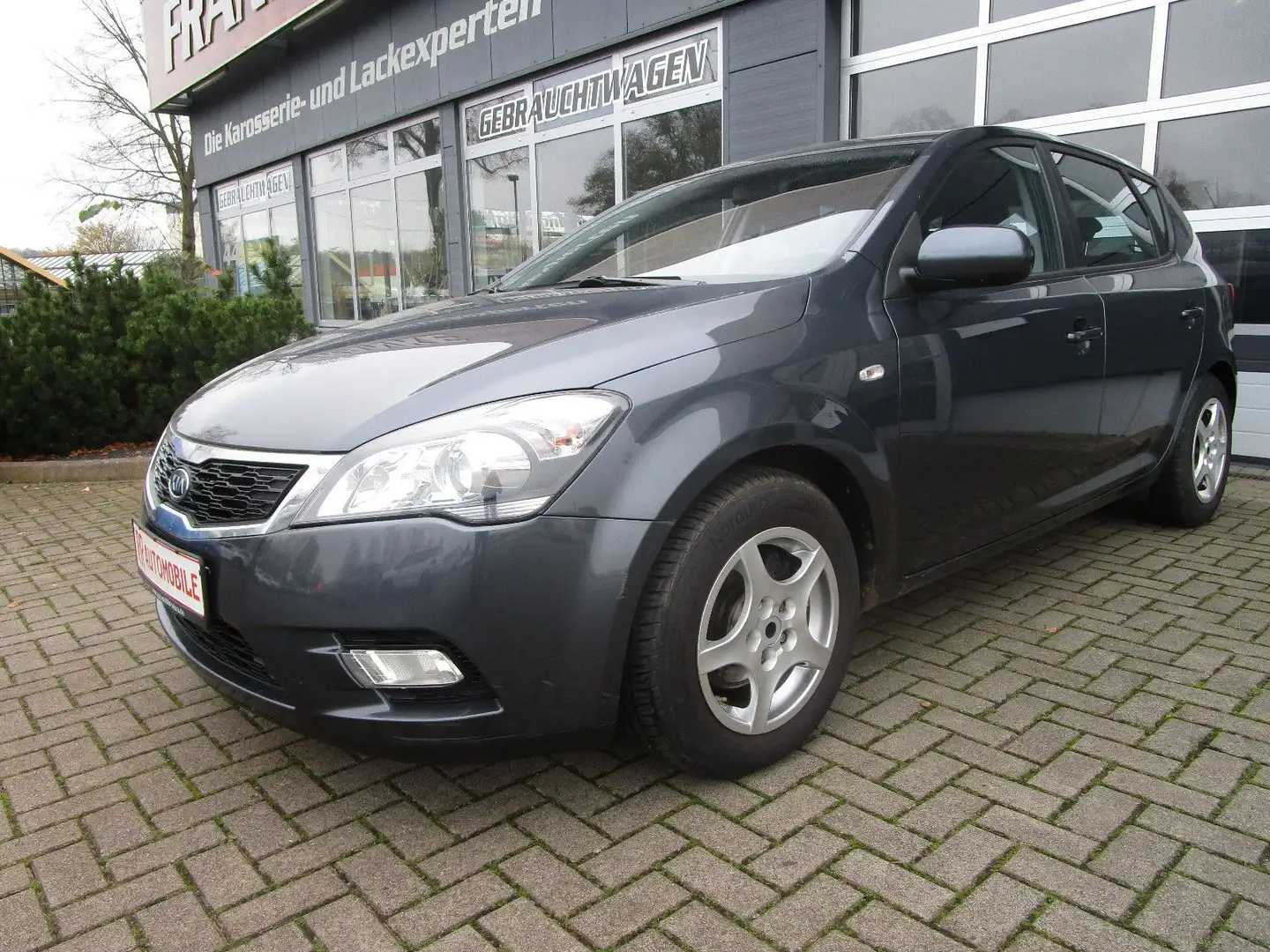 Kia Ceed / cee'd Neu TÜV Grau - 1