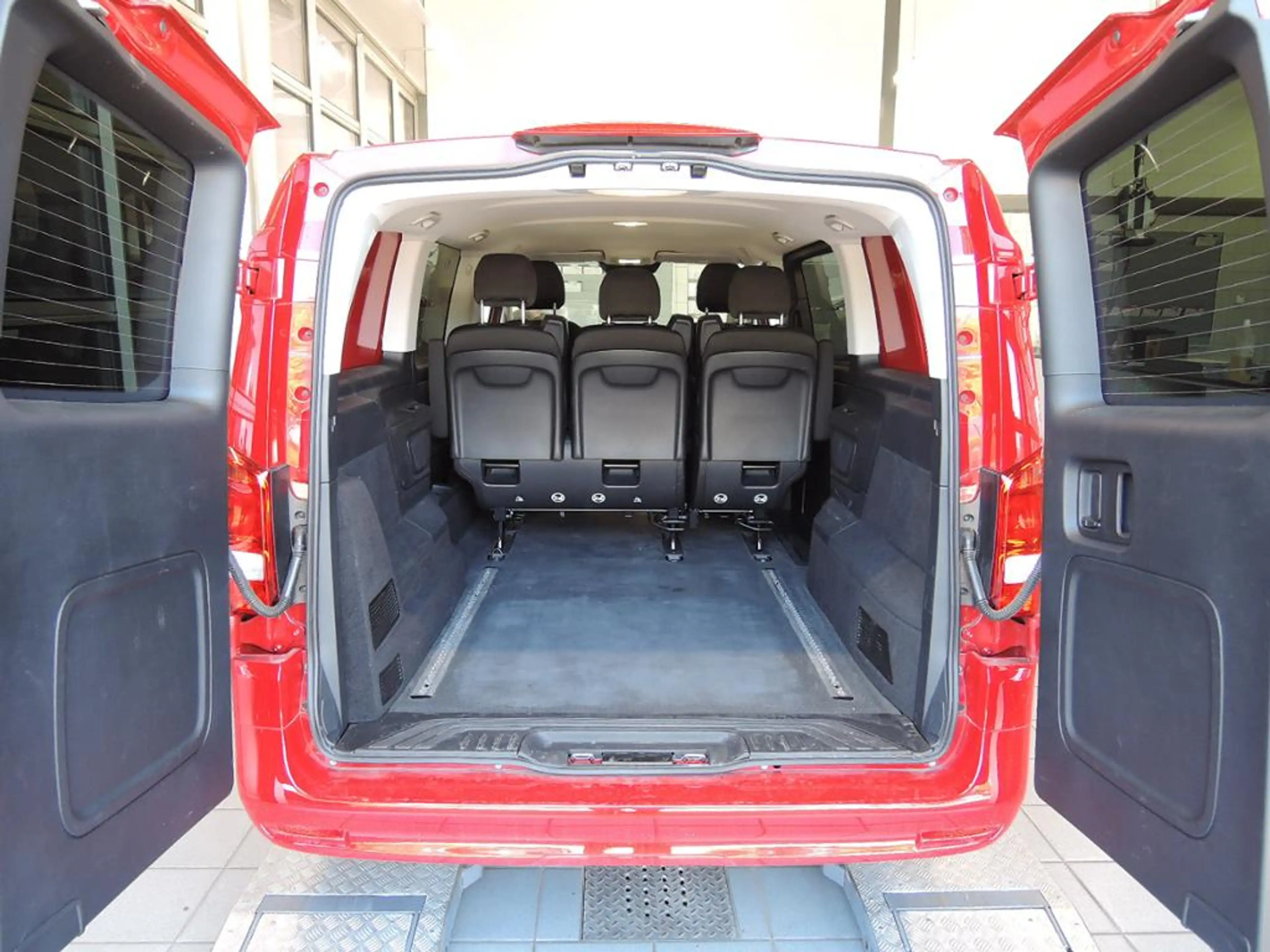 Mercedes-Benz Vito 116 CDI Mixto  MBUX*Hecktüren 180° — photo 4