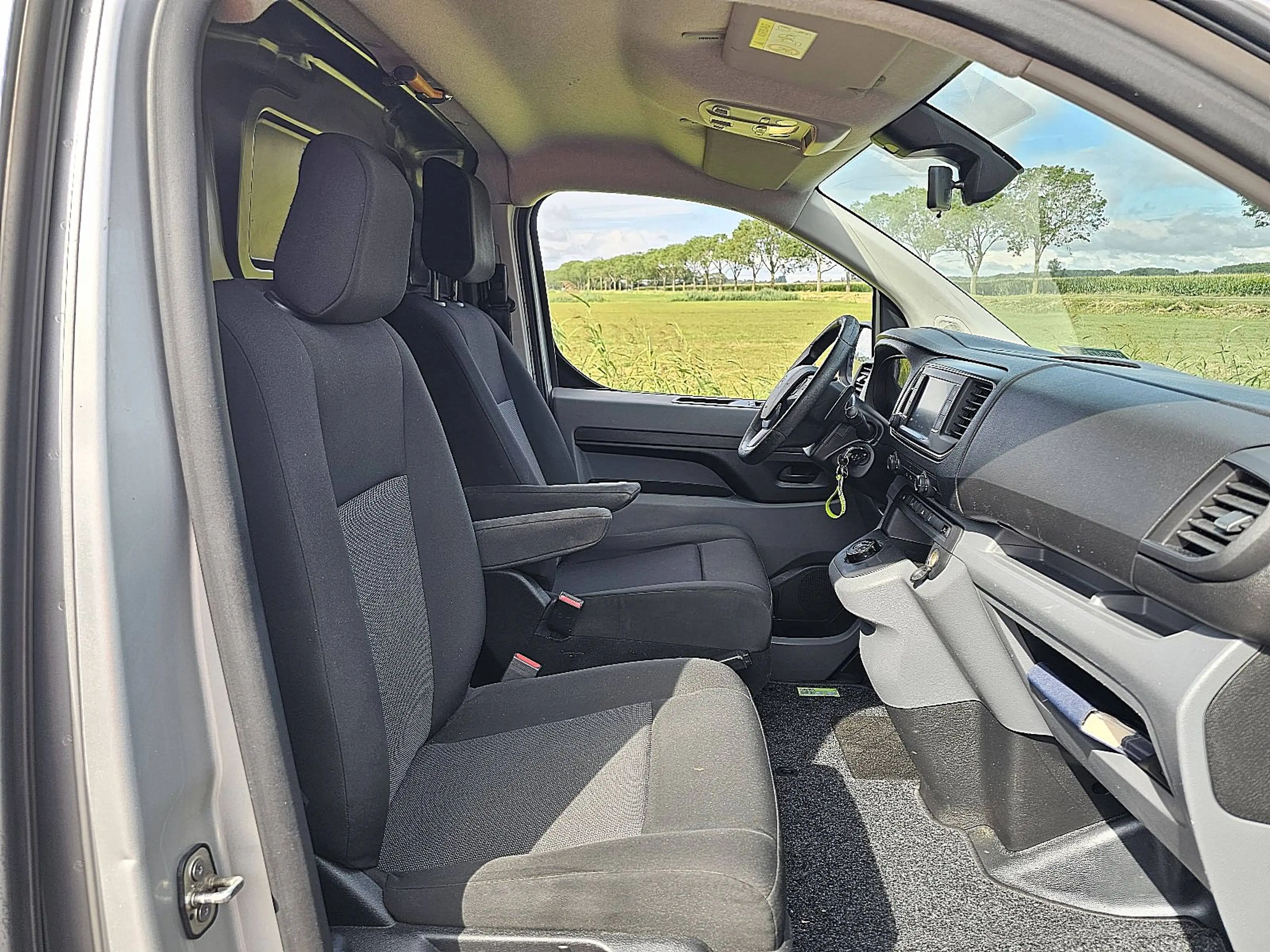 Peugeot Expert 1.6 — photo 7