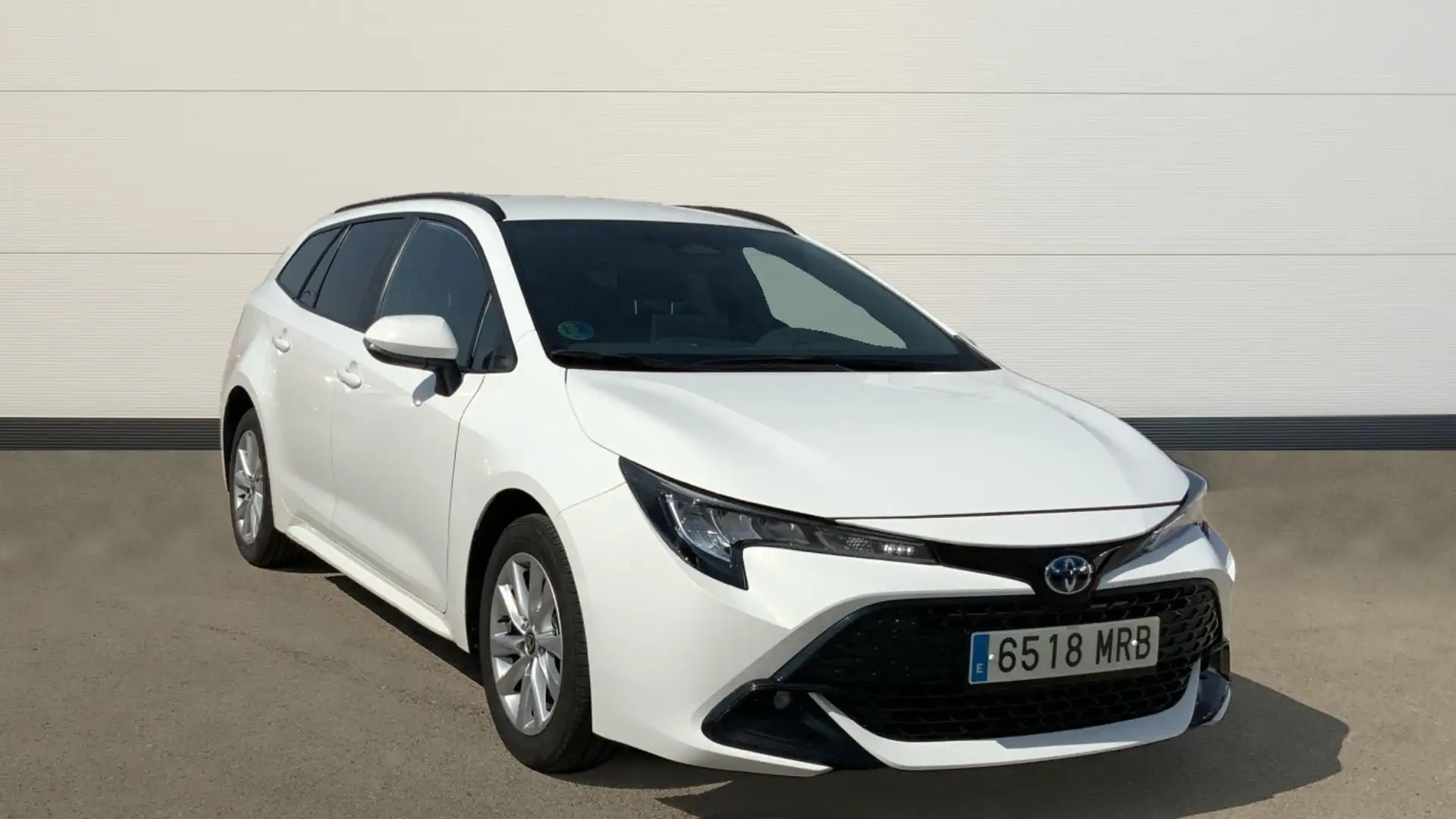 Toyota Corolla Touring Sports 140H Active Plus - 1