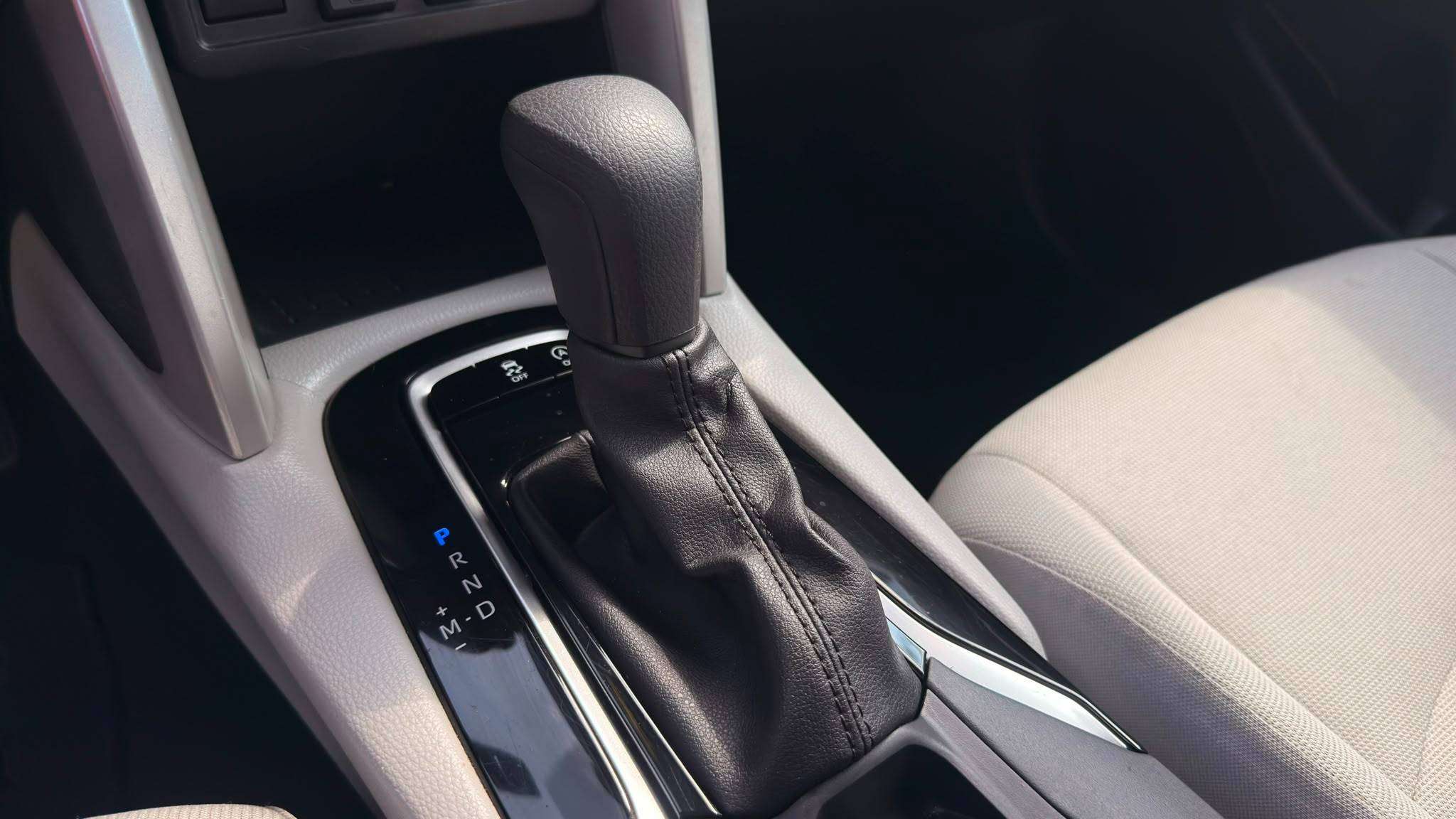 2024 Toyota Corolla Cross — view 13