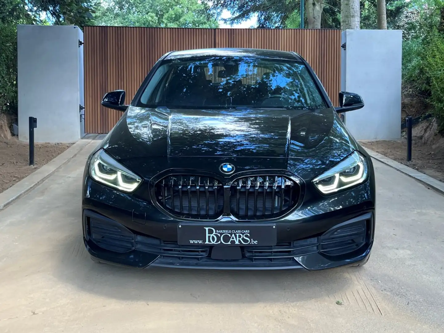 BMW 118 ia Full Led-Navi-Cockpit Prof-Bluetooth-Pdc-19" Noir - 2
