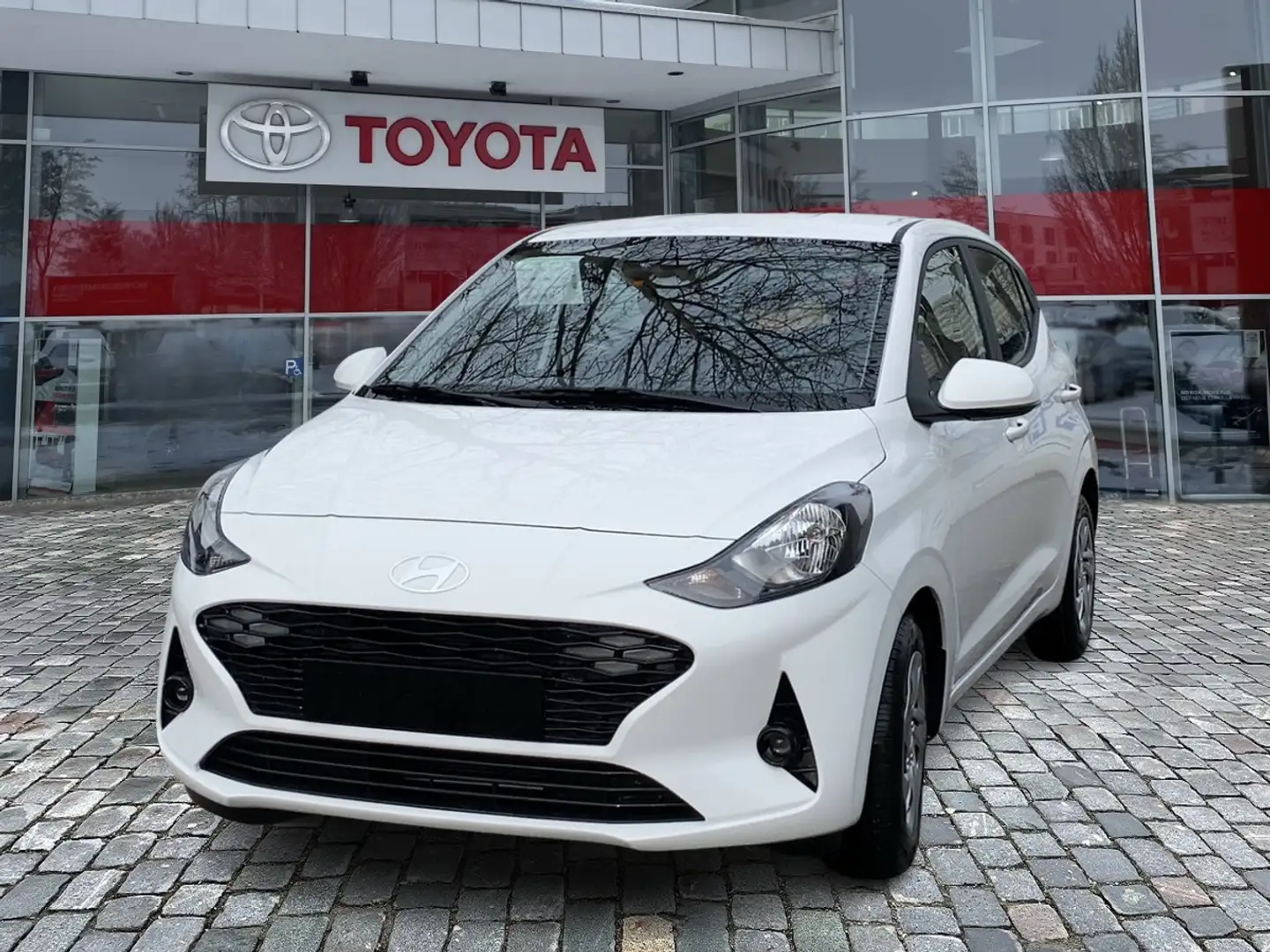 Hyundai i10 1.0 Select *Navigation,Kamera,CarPlay,uvm* Grün - 1