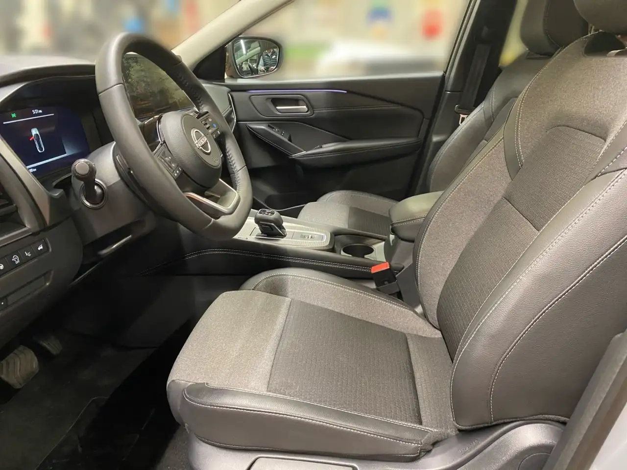 Nissan Qashqai 1.3 DIG-T MHEV Automatik N-Connecta *AHK 7
