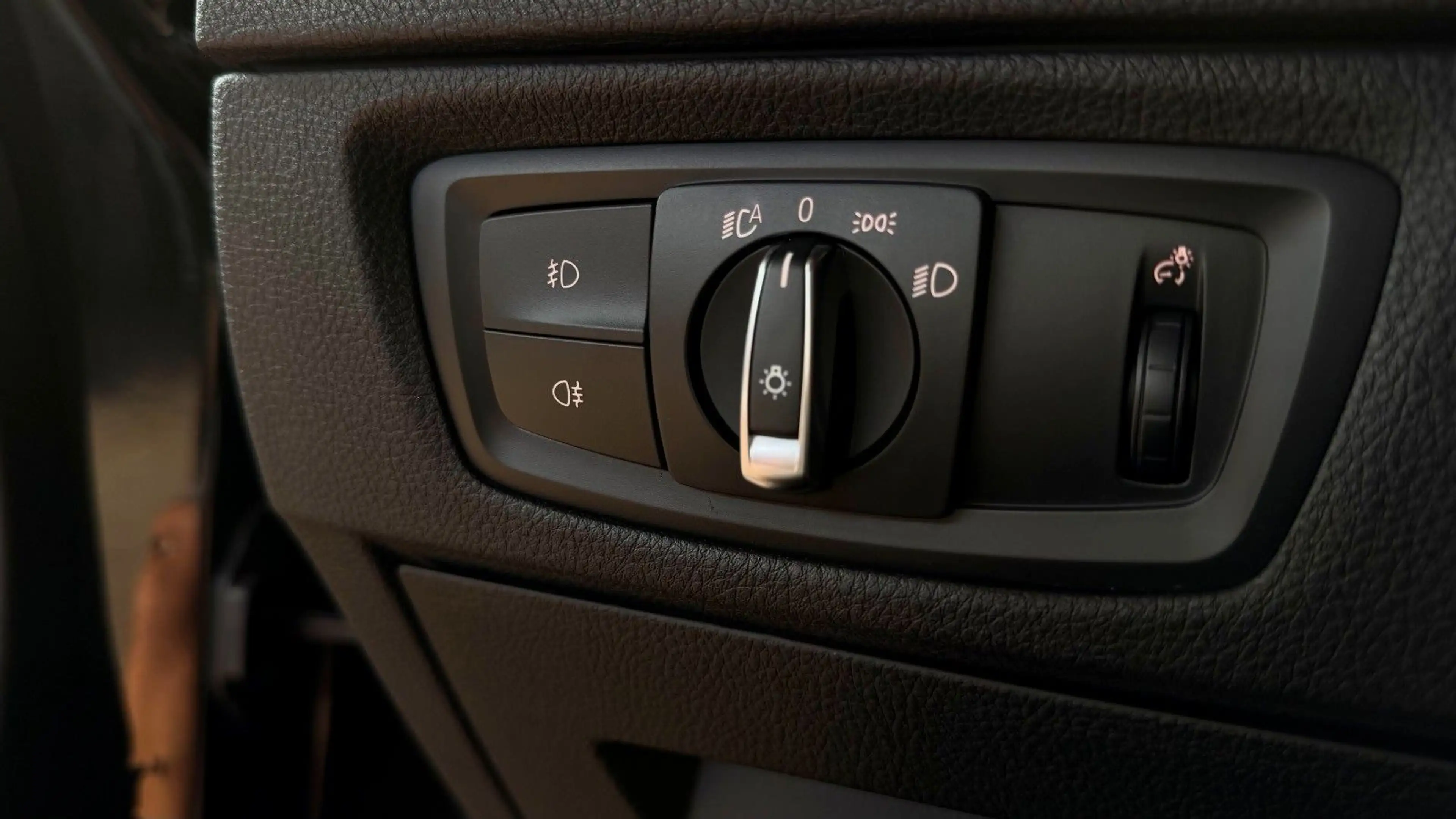 BMW 118 i F20 FACELIFT SPORT LED NAVI SHZ KLIMAAT — photo 13