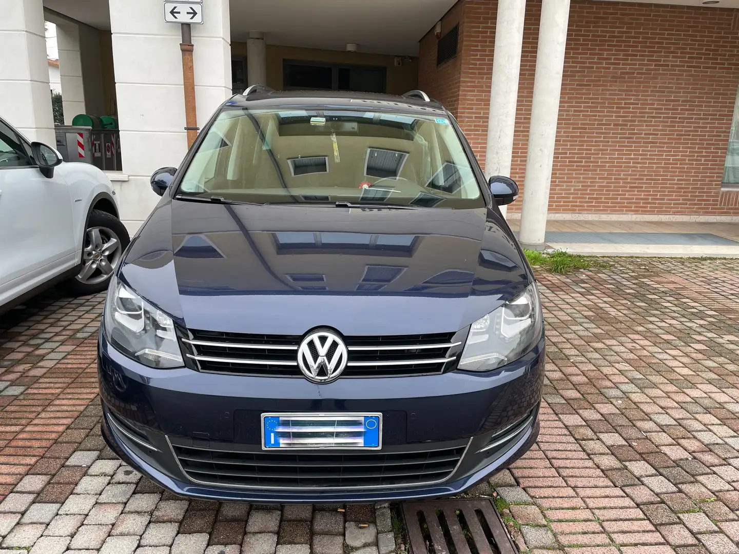Volkswagen Sharan Sharan II 2010 2.0 tdi Highline dsg Blu/Azzurro - 2
