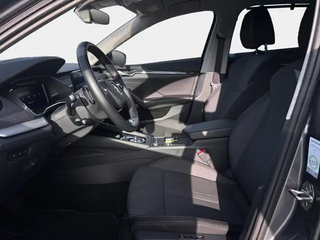 Skoda Octavia view 8