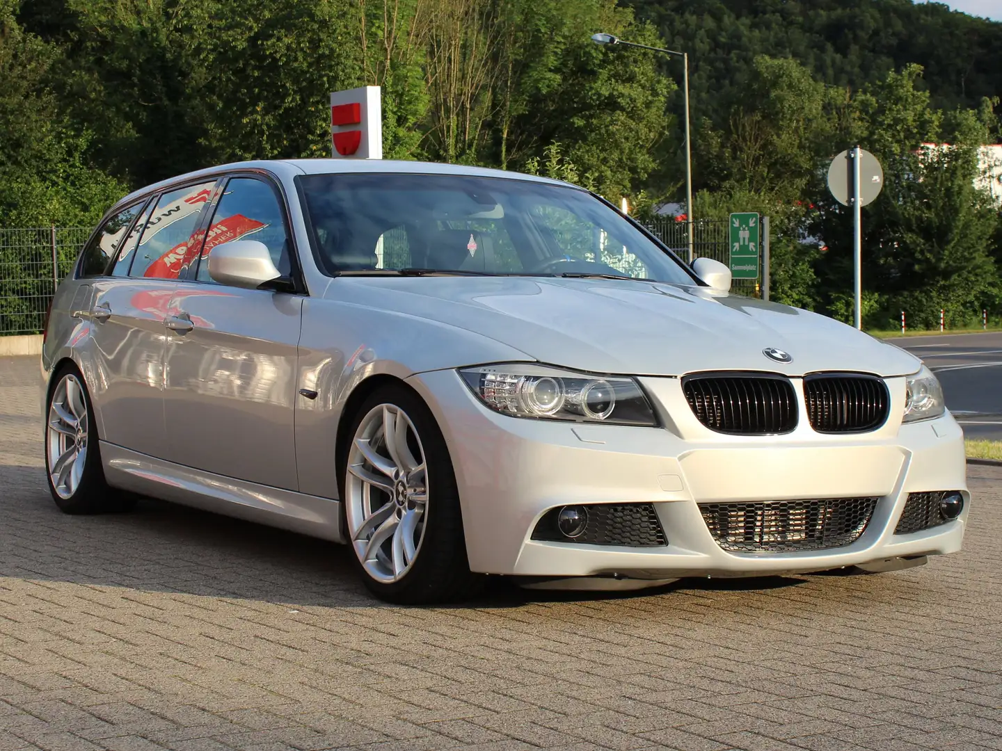 BMW 320 E91 320d Individual M Paket STXA xDrive AHK Silber - 1