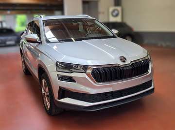 1.5 TSi DSG // Edition CLEVER+ // Keyless Go + ACC + CAM + LED Ambiance + CarPLAY + Driver Assist