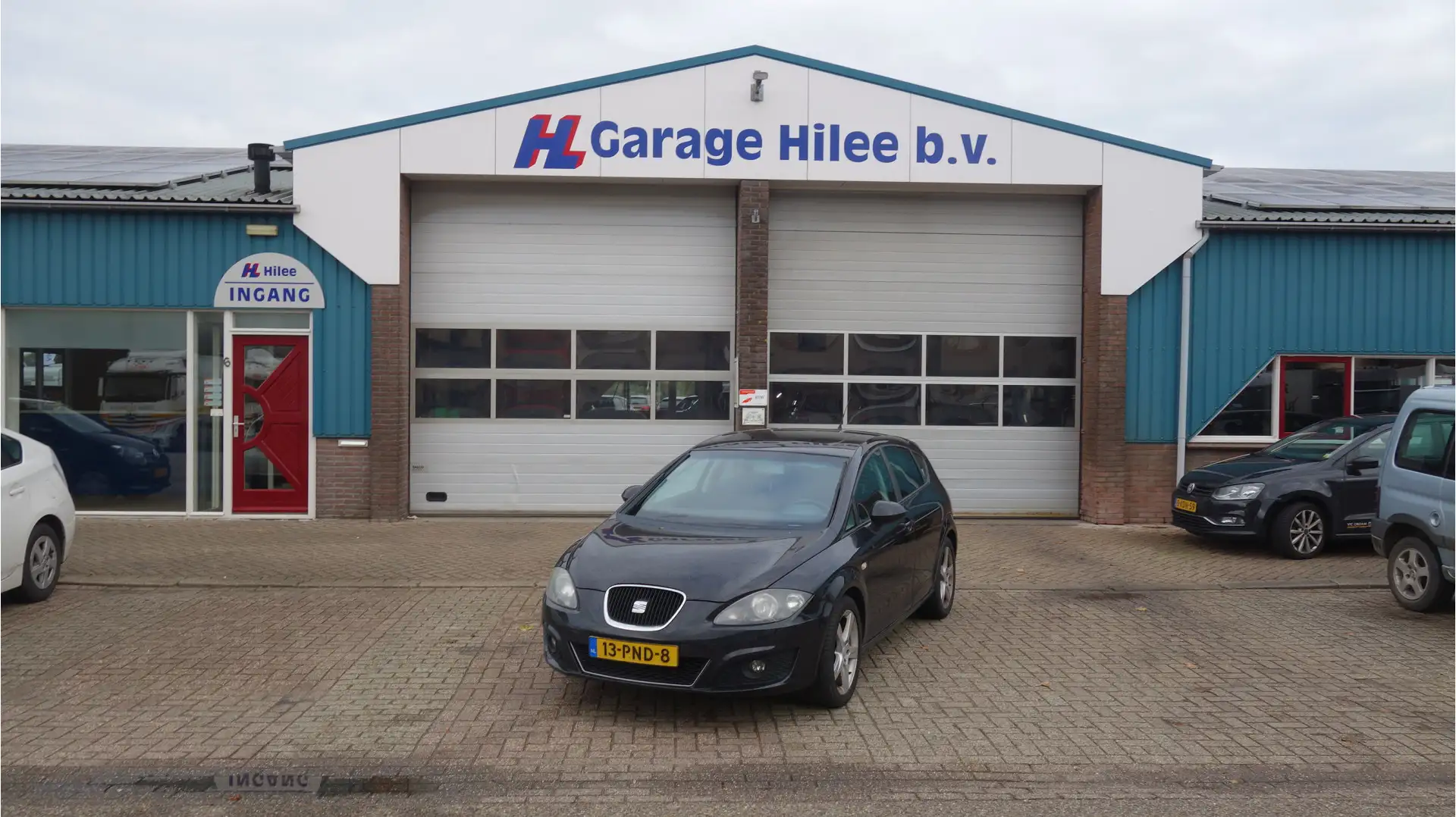 SEAT Leon 1.2 TSI Sport Zwart - 1