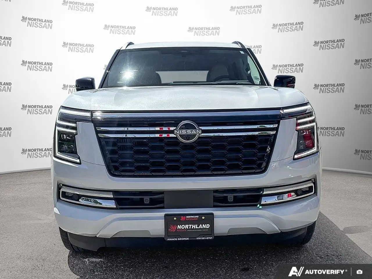 Nissan Armada снимка Nissan Armada