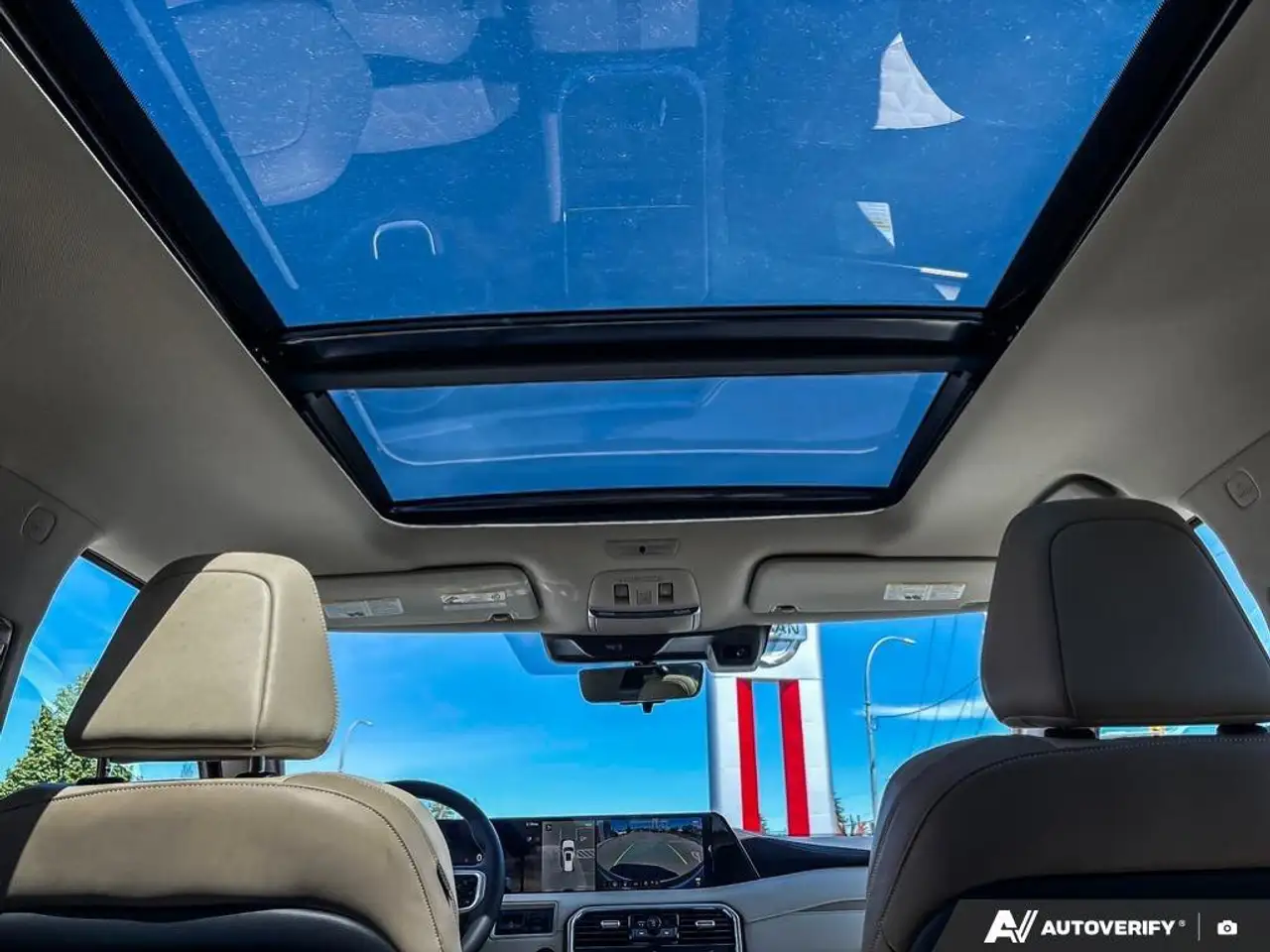 Nissan Armada снимка Nissan Armada