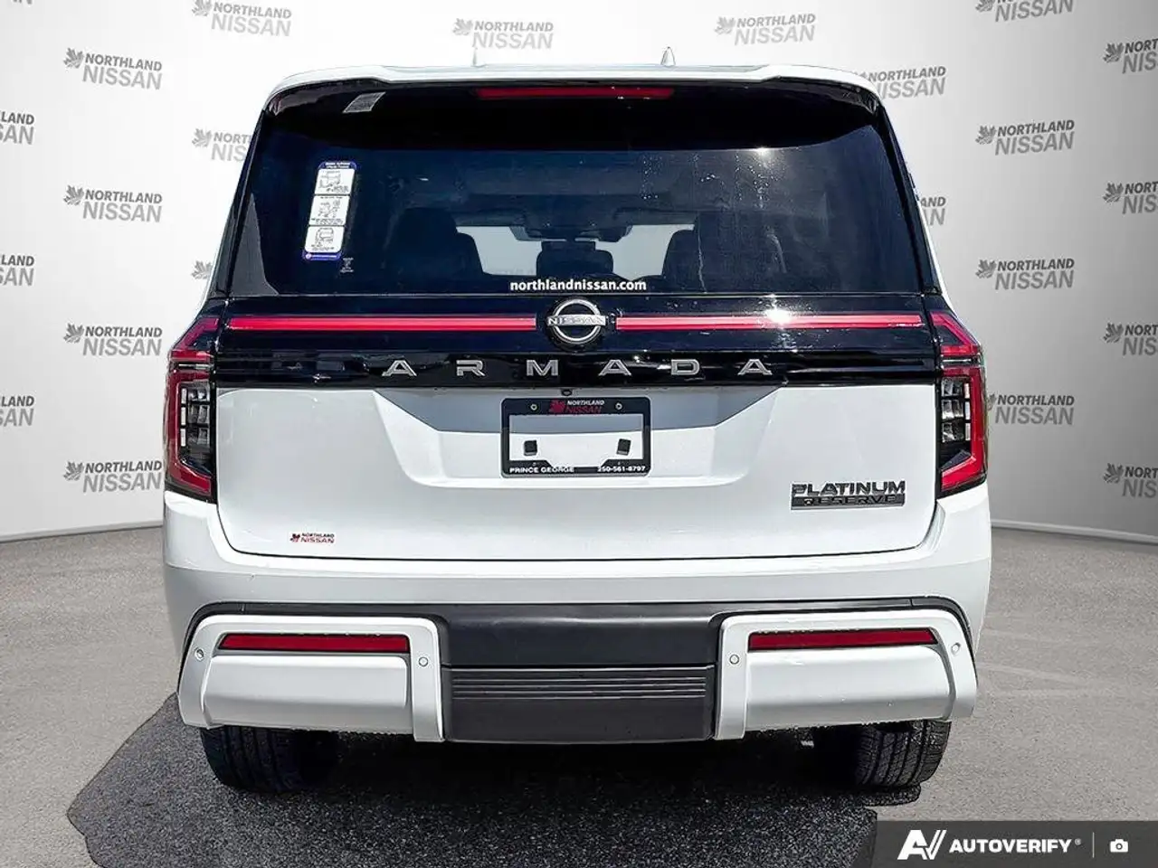Nissan Armada снимка Nissan Armada