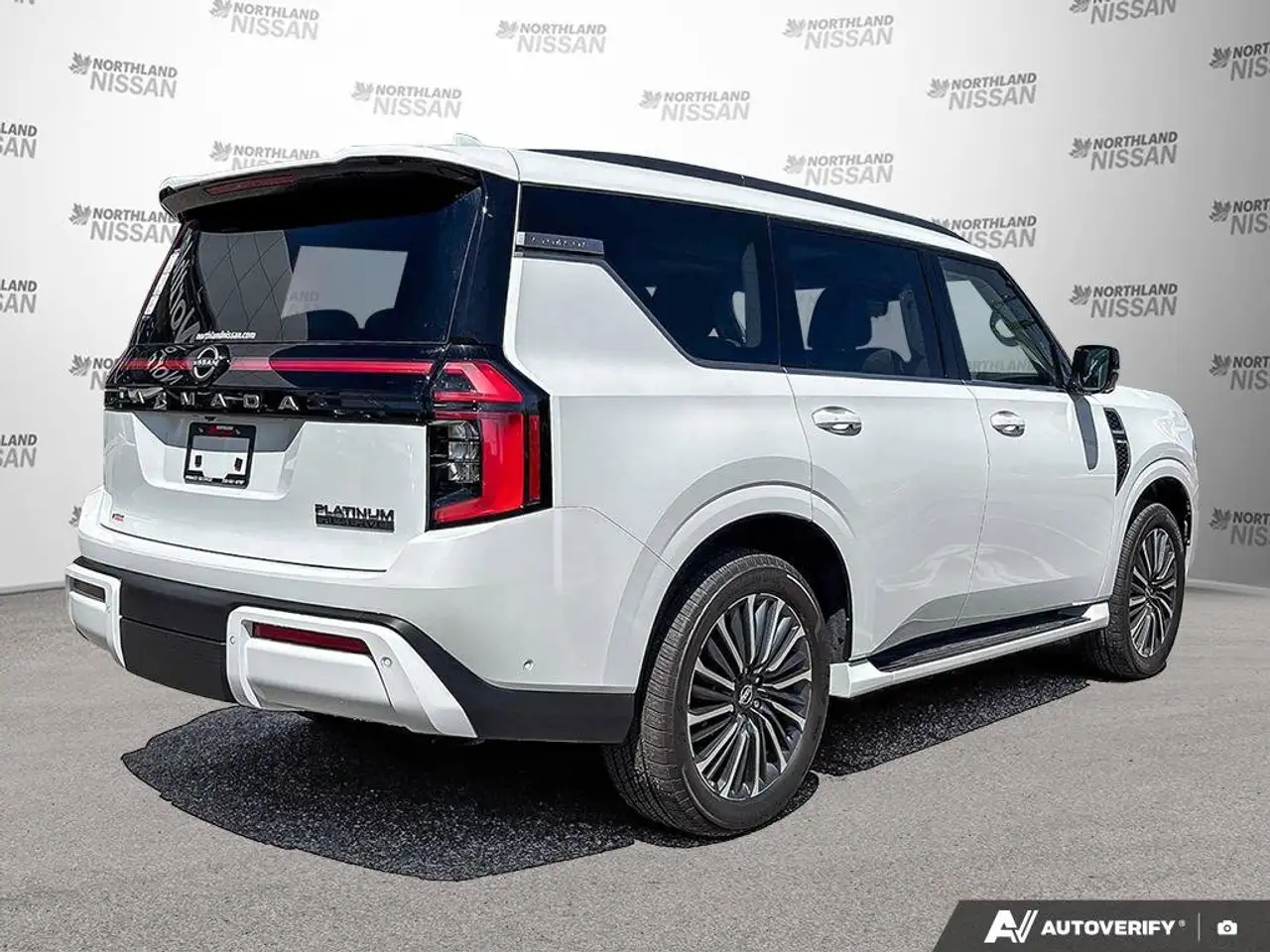 Nissan Armada снимка Nissan Armada