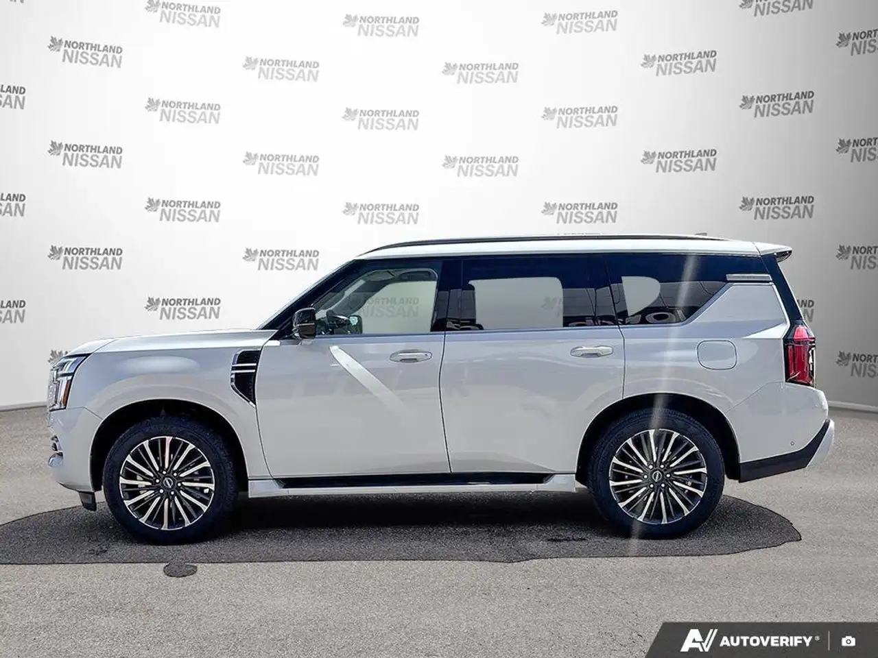 Nissan Armada снимка Nissan Armada