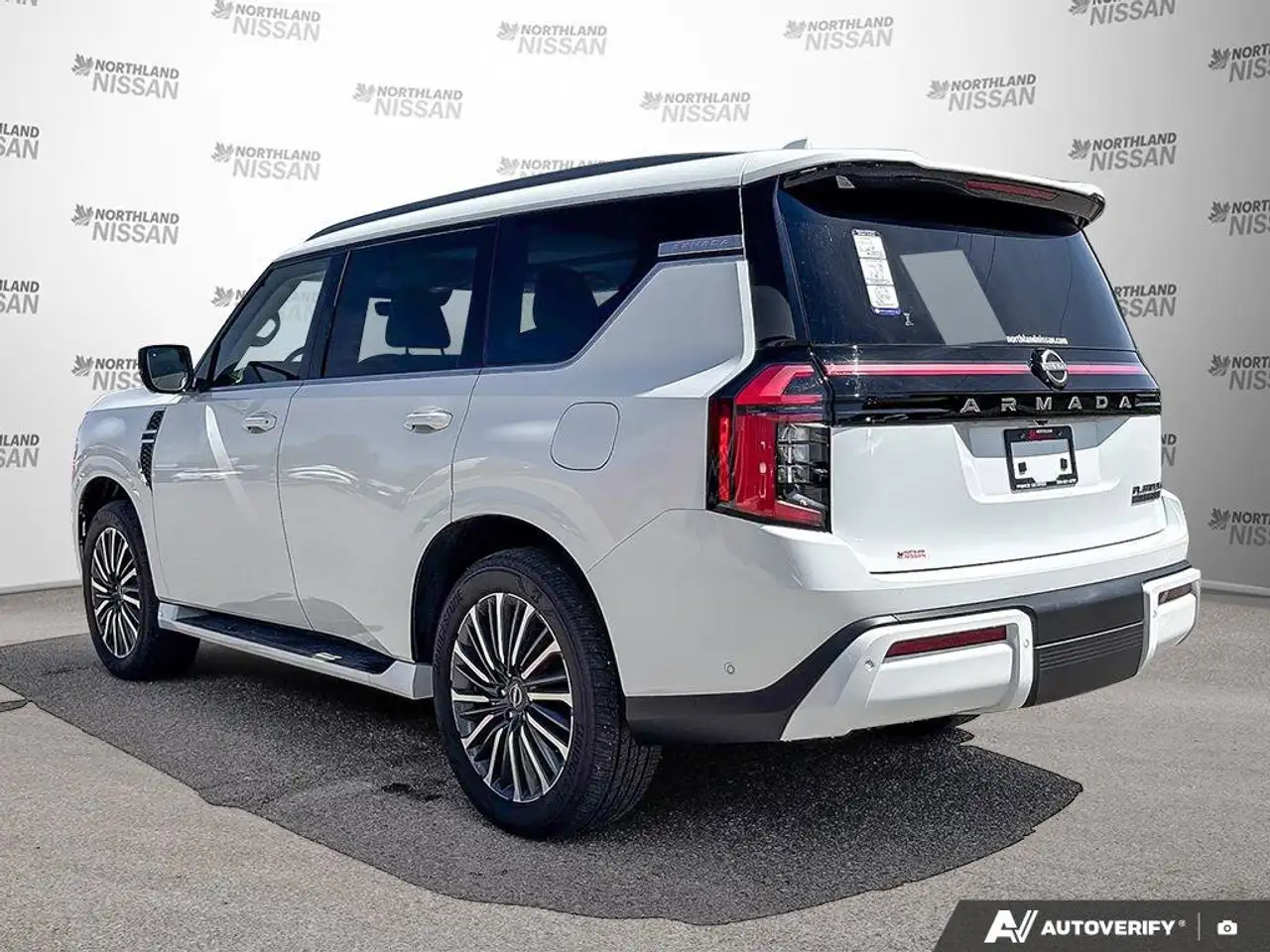 Nissan Armada снимка Nissan Armada