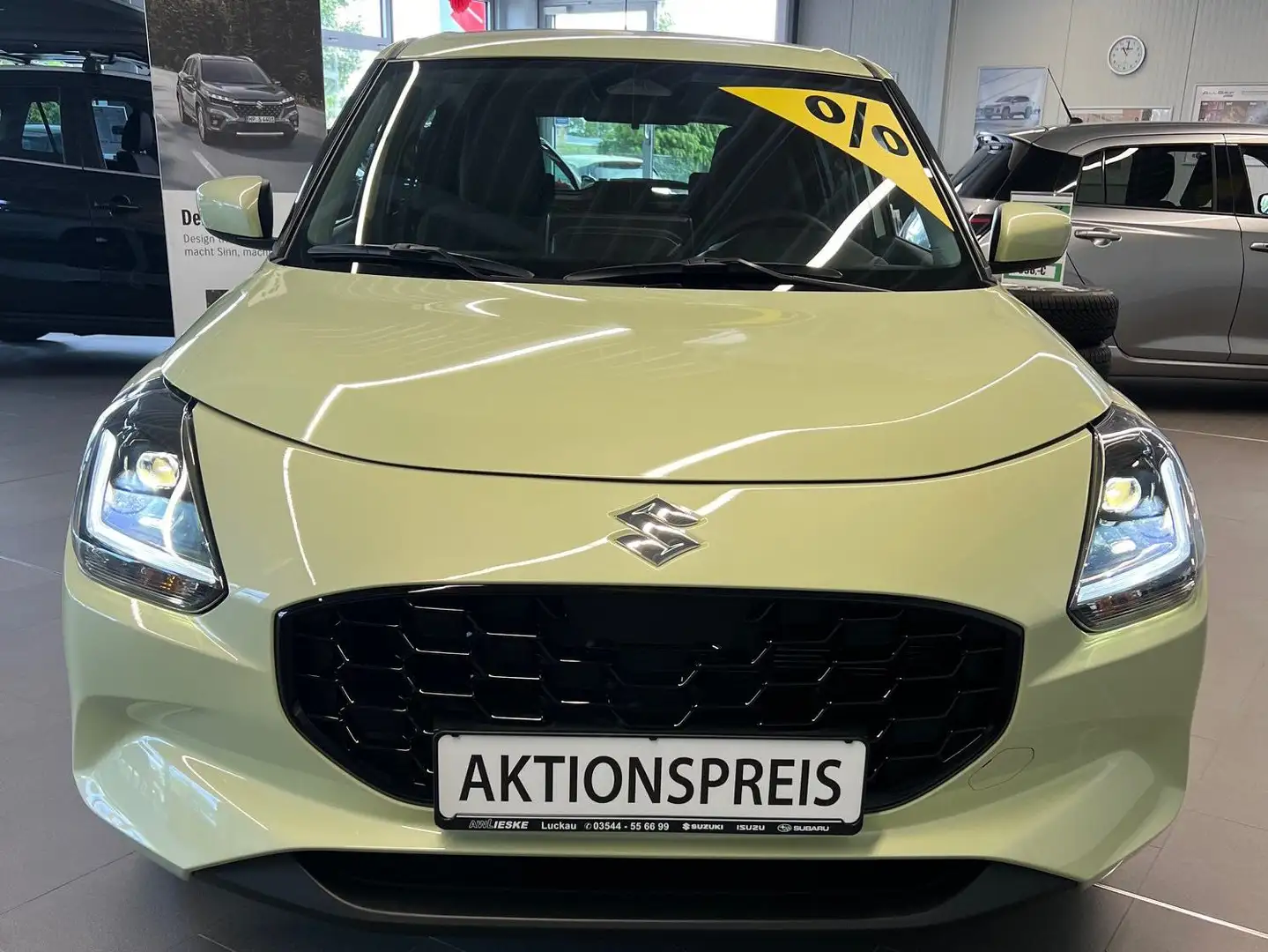 Suzuki Swift 1.2 Automatik  Anhängekupplung+Fahrradträger Gelb - 2