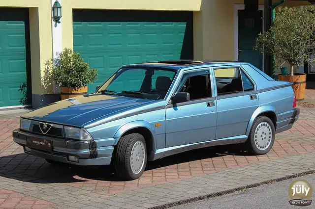 Alfa Romeo 75 Alfa 75 3.0 V6 QV aus Sammlerhand