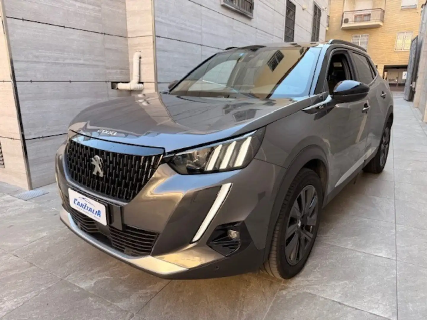 Peugeot 2008 PureTech 155 S&S EAT8 GT Gris - 1