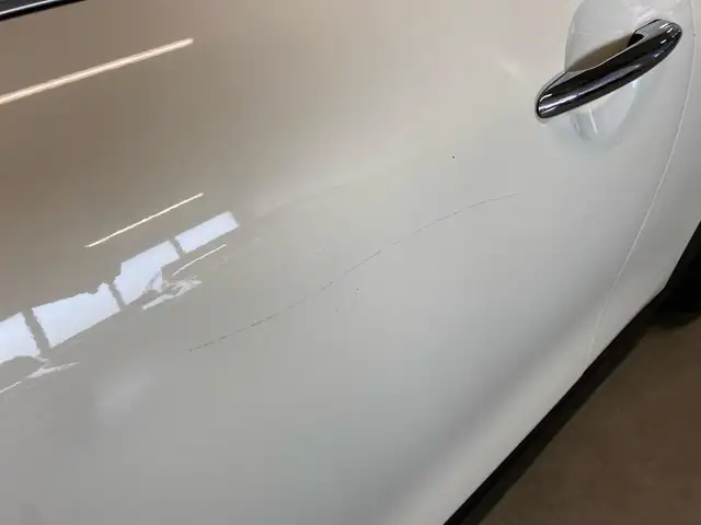 Mini Hatch view 13