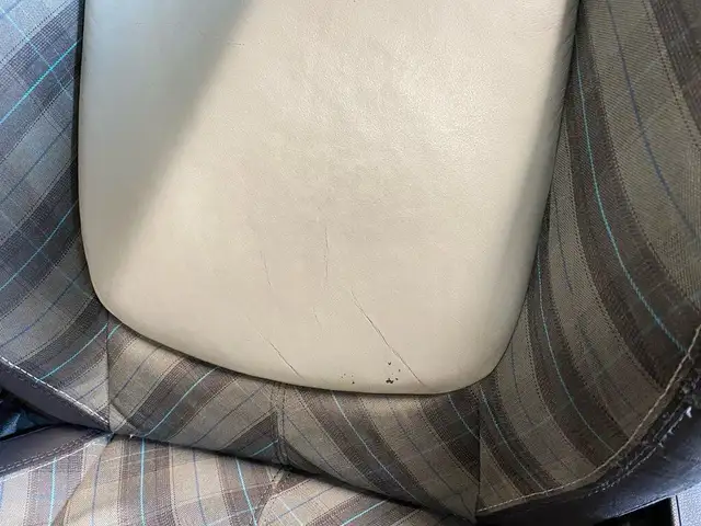 Mini Hatch view 29