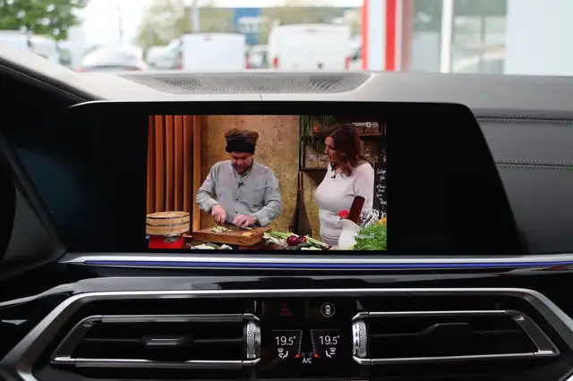 BMW X7 30d M-Paket | 7-Sitzer | TV | VOLL AUSTATTUNG | Ansicht 32