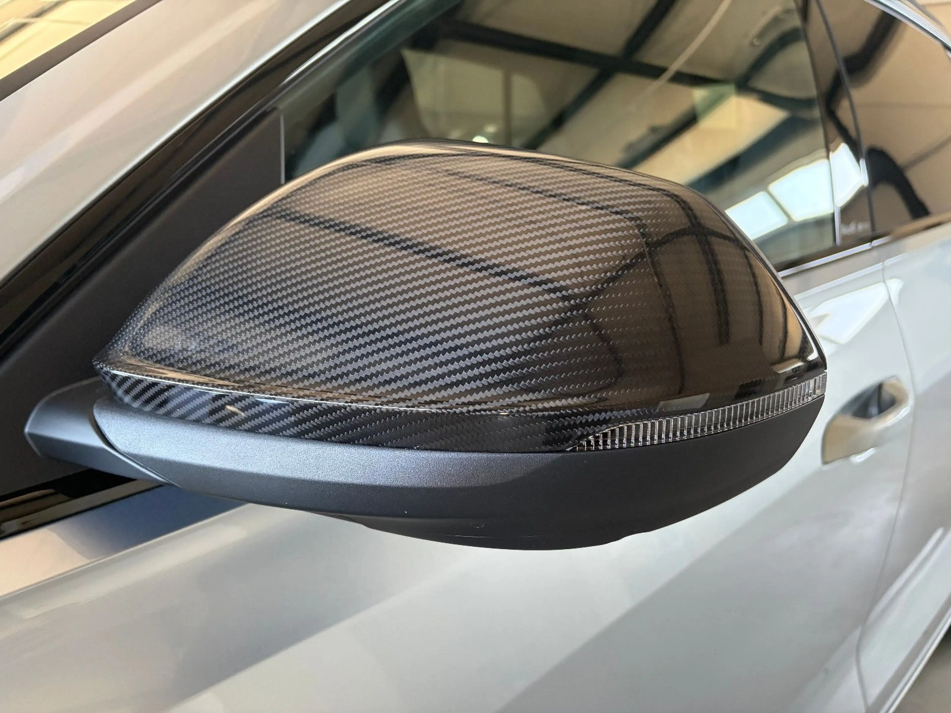Audi SQ8 4.0 TFSI quattro SILBER/CARBON/MASSAGE — photo 10