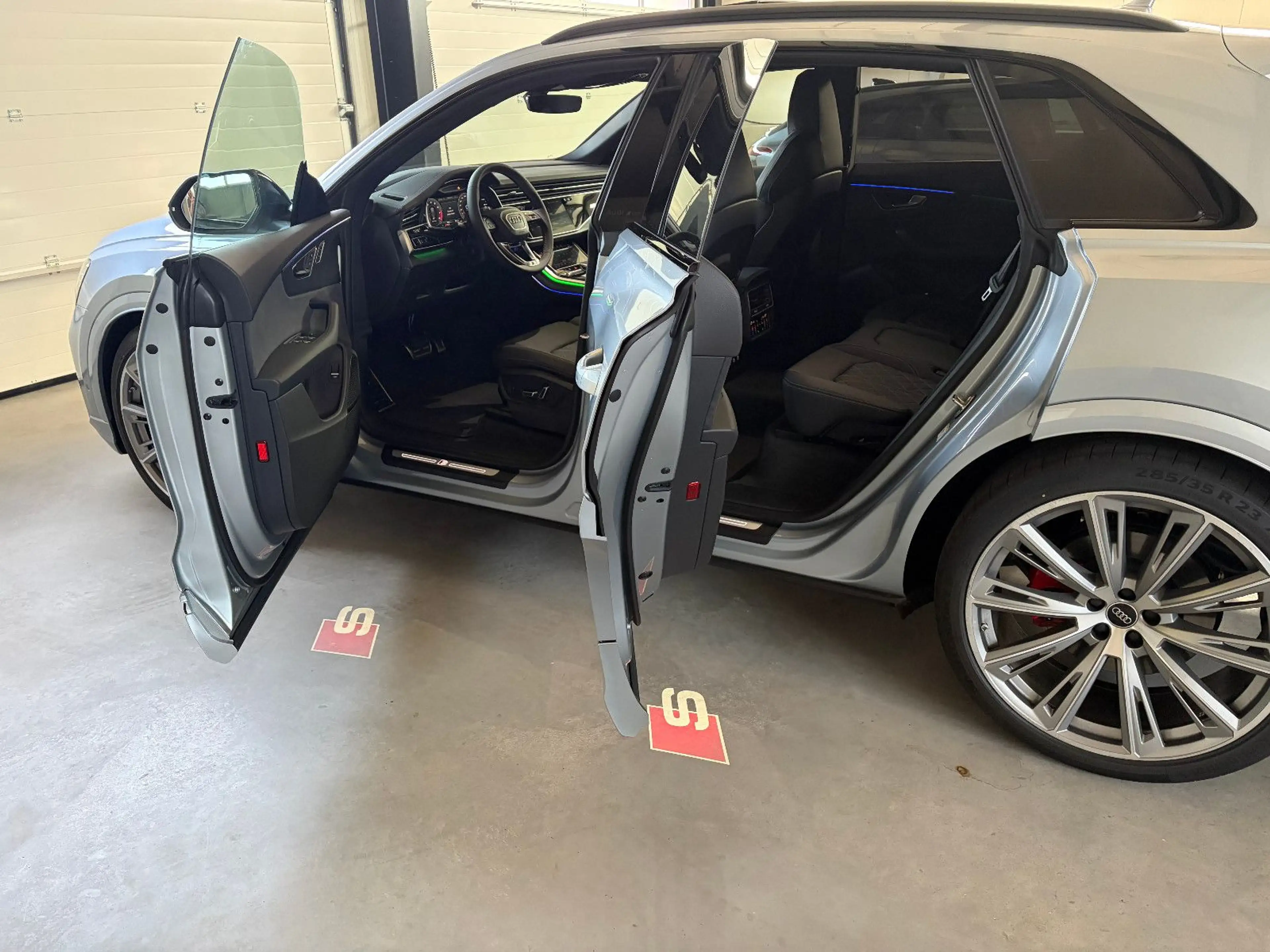 Audi SQ8 4.0 TFSI quattro SILBER/CARBON/MASSAGE — photo 12