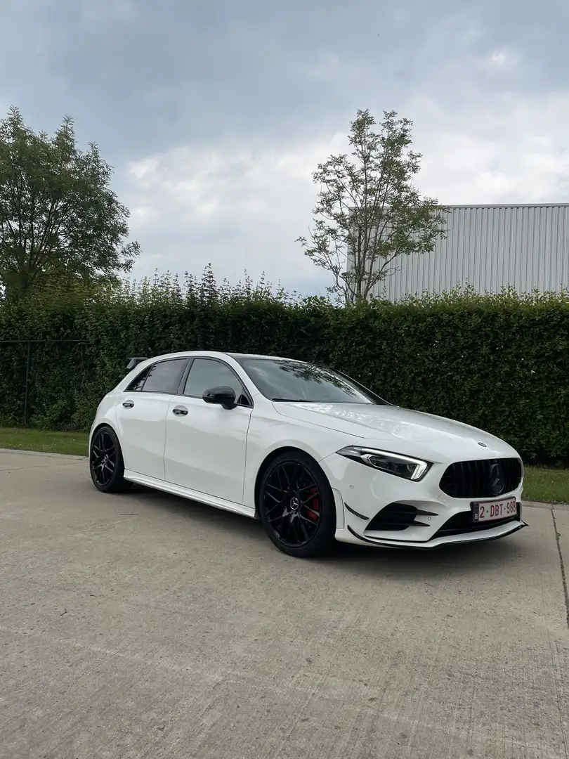 Mercedes-Benz A 220 4Matic 7G-DCT AMG Line - 1
