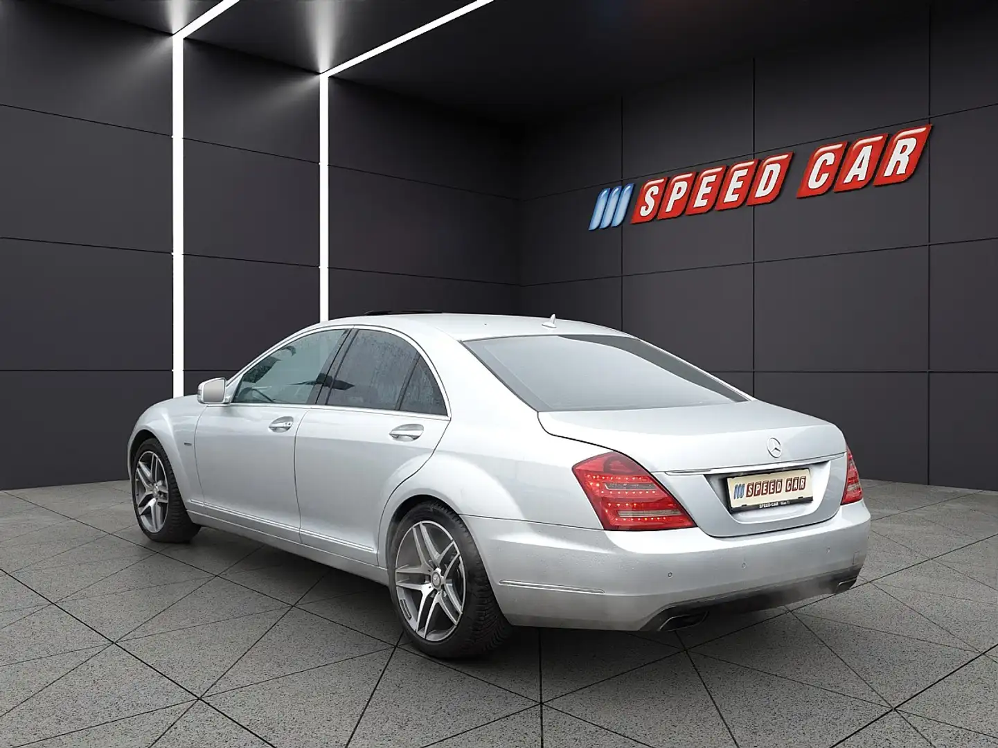 Mercedes-Benz S 350 CDI BlueEfficiency lang Aut. Silber - 1