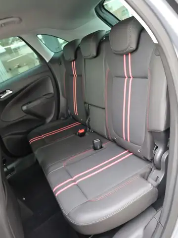 Opel Crossland view 13