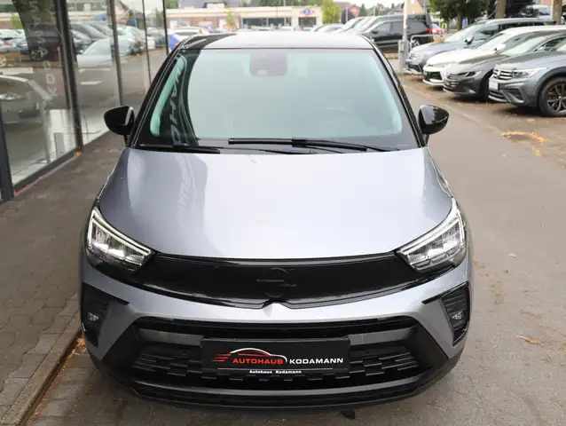 Opel Crossland view 3