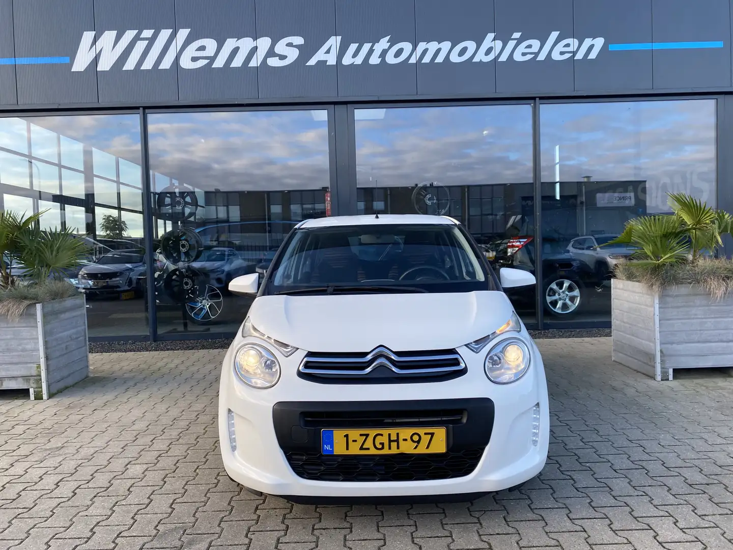 Citroen C1 1.0 e-VTi Feel Airco, Elektrische Ramen & Bluetoot Wit - 2