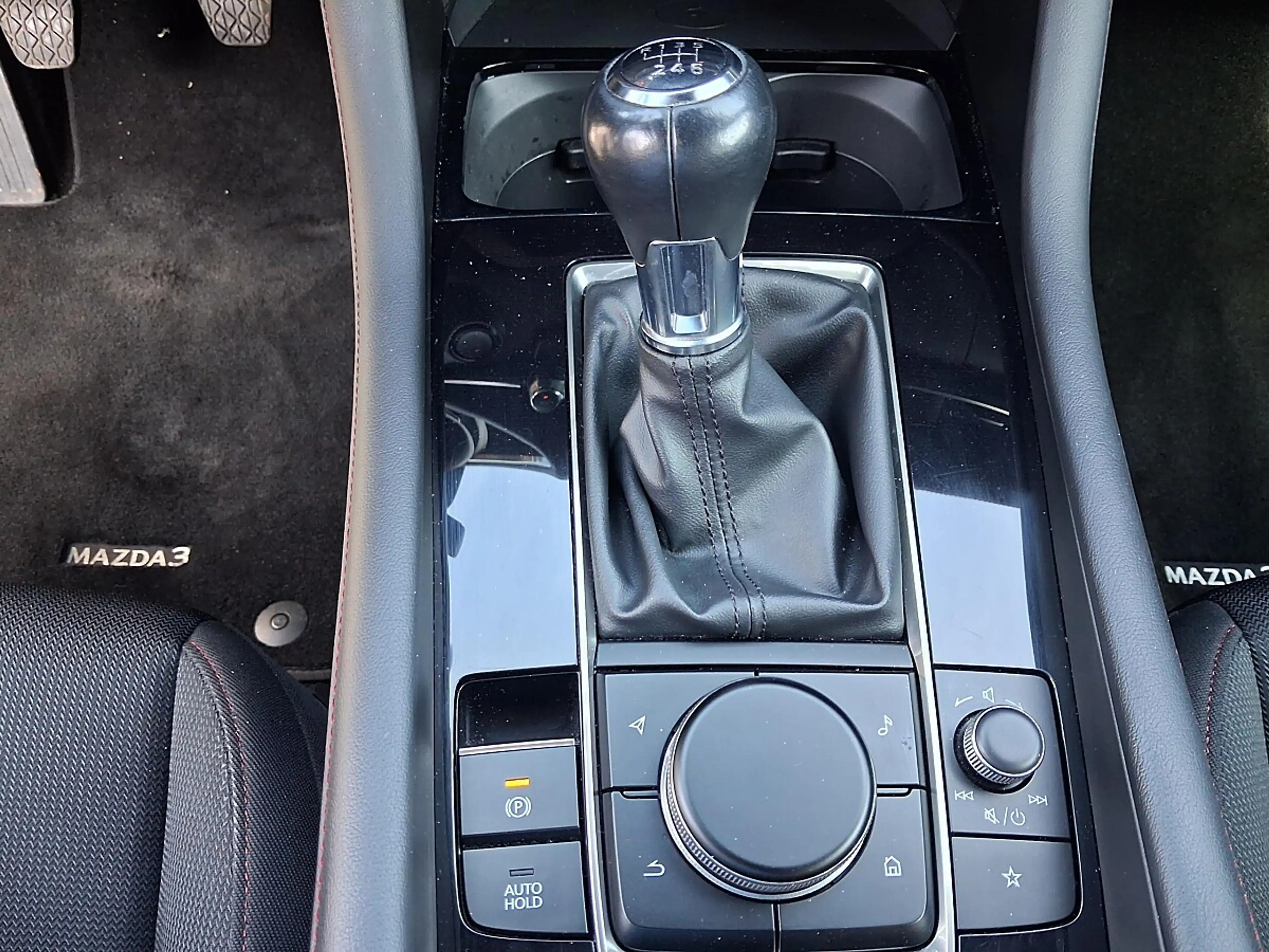 Mazda 3 Mazda3 e-Skyactiv-G122 Homura — photo 10