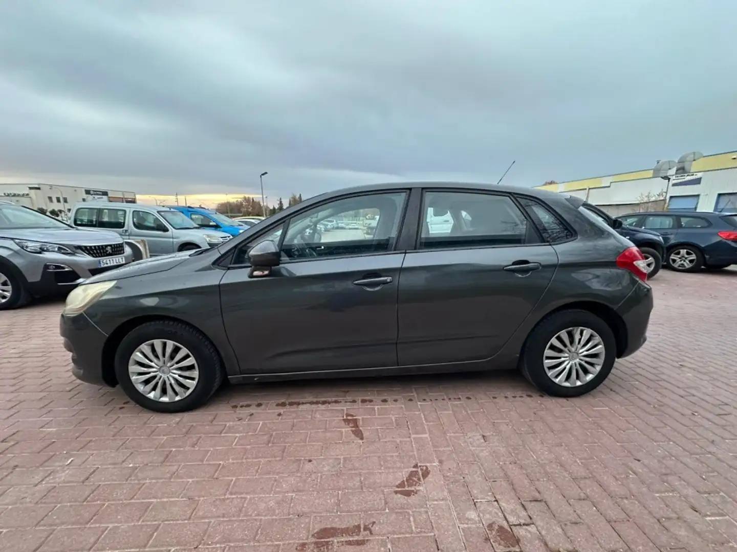 Citroen C4 1.6e-HDi S&S Exclusive 115 Grau - 2