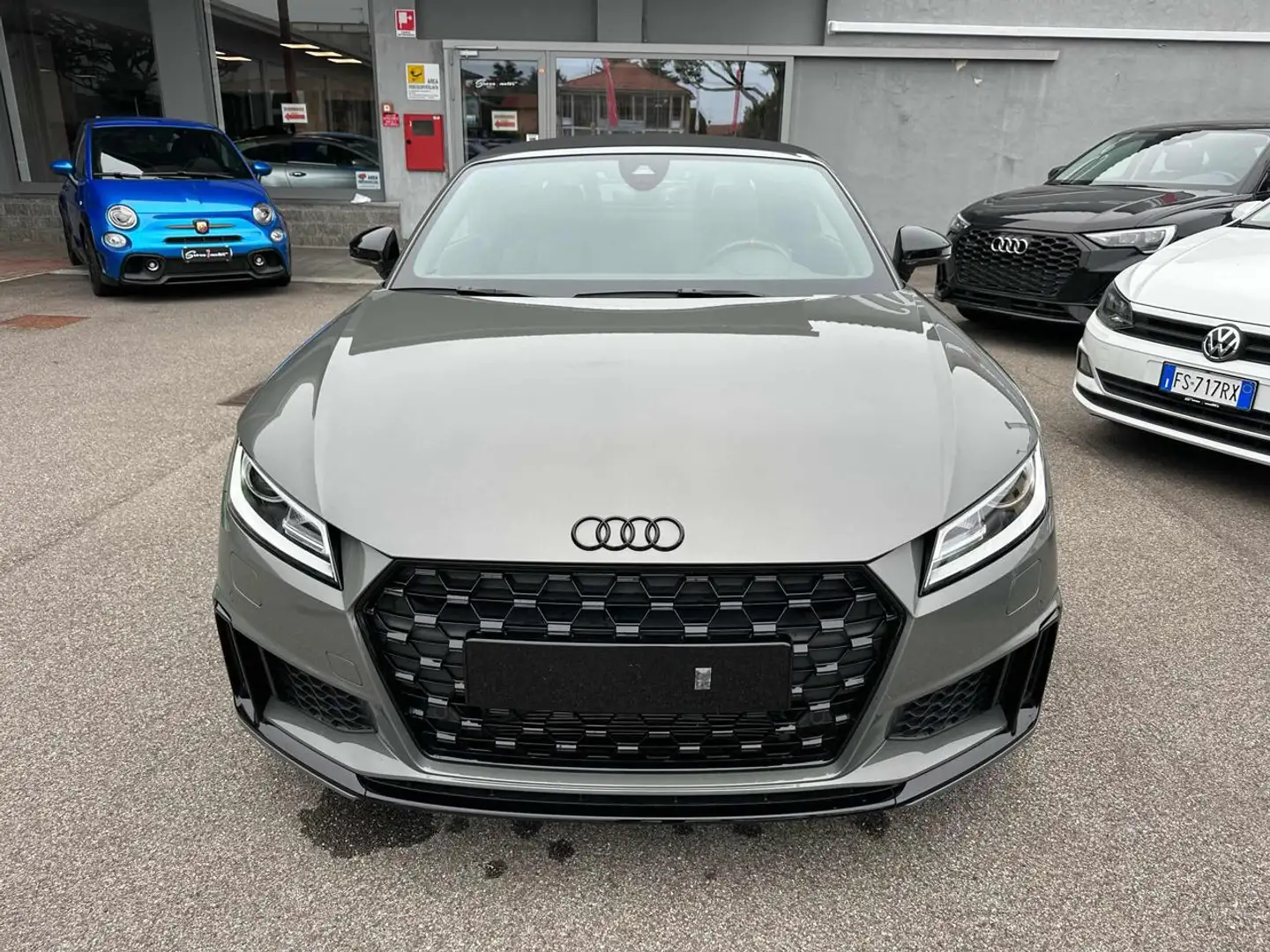 Audi TT Roadster 40 TFSI S tronic S line Competition Grigio - 2