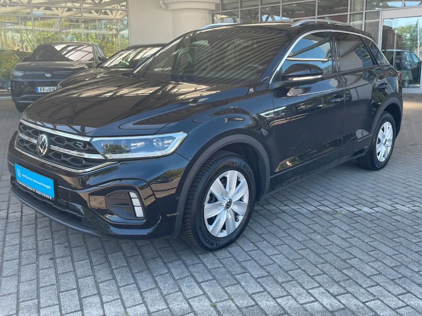 Volkswagen T-Roc 1.5 TSI OPF DSG R-Line Schwarz - 2