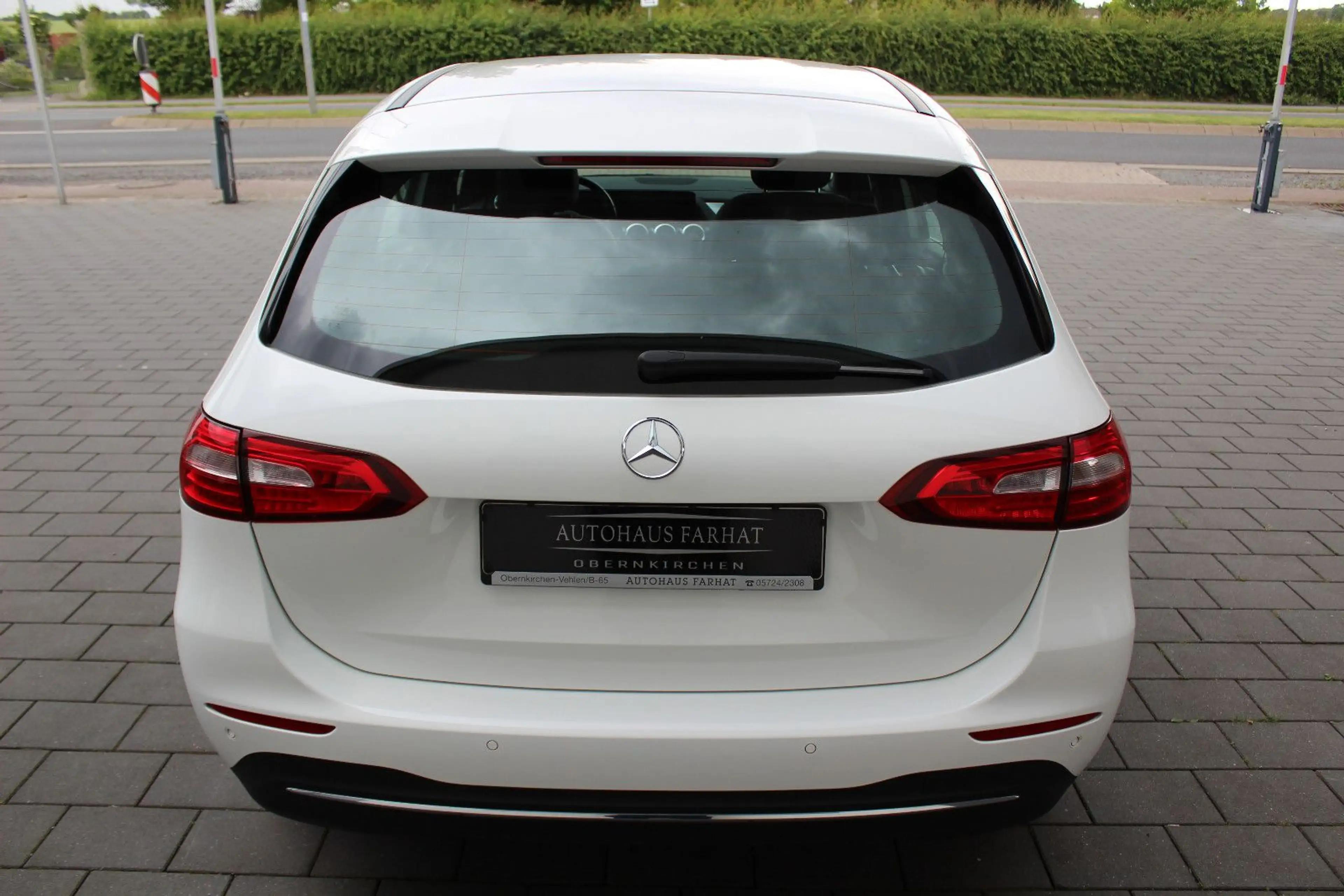 Mercedes-Benz B 160 d STYLE (RÜCKFAHRKAMERA,TEILLEDERSITZE) — photo 3